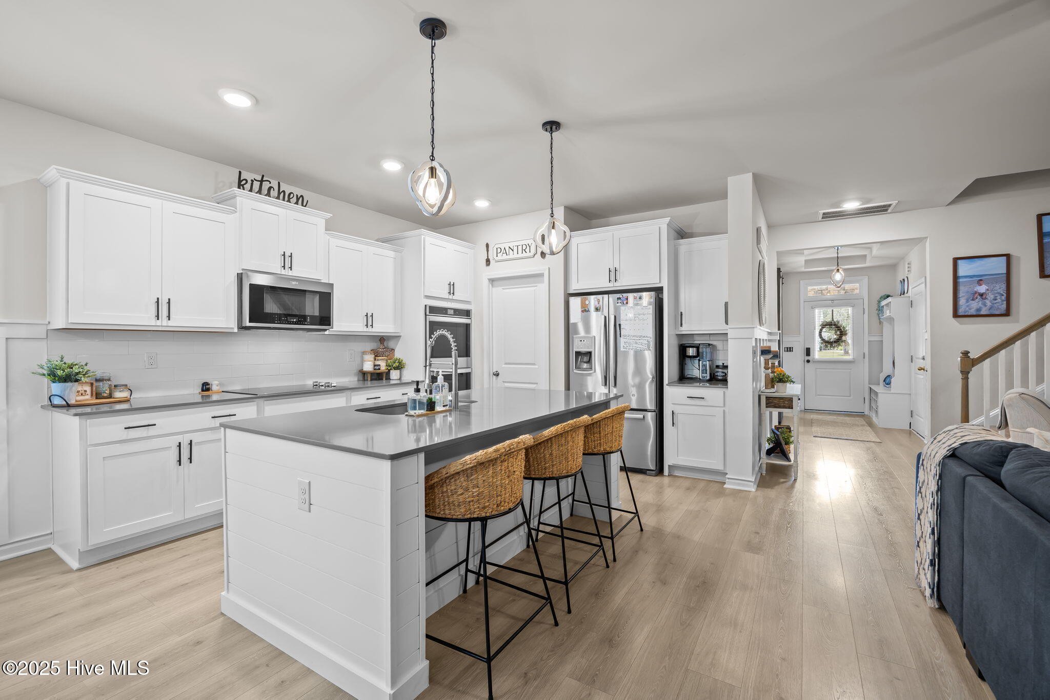 100535538 | Photo 14