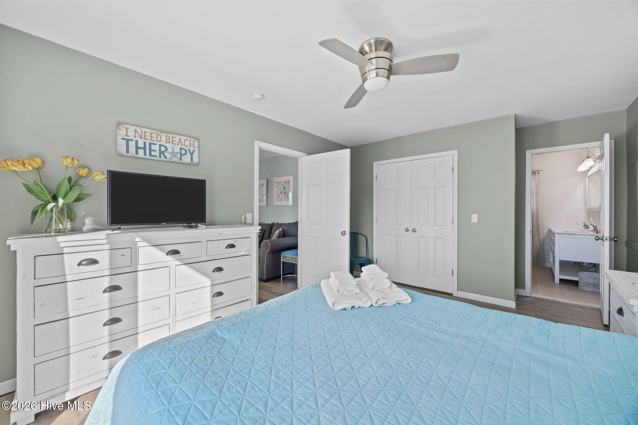 100553984 | Photo 28