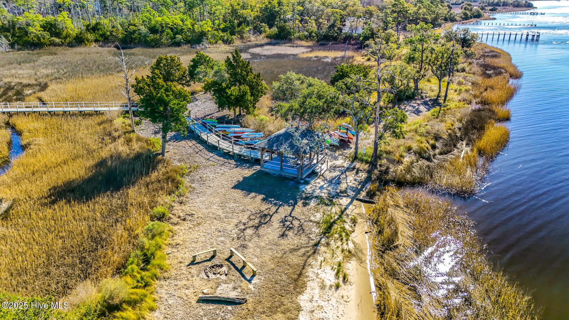 100546543 | Photo 47