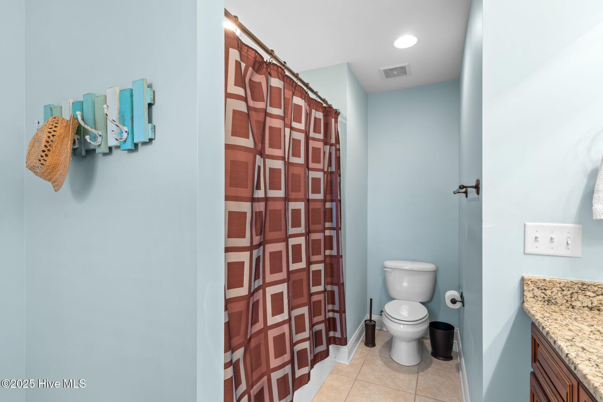 100546852 | Photo 29