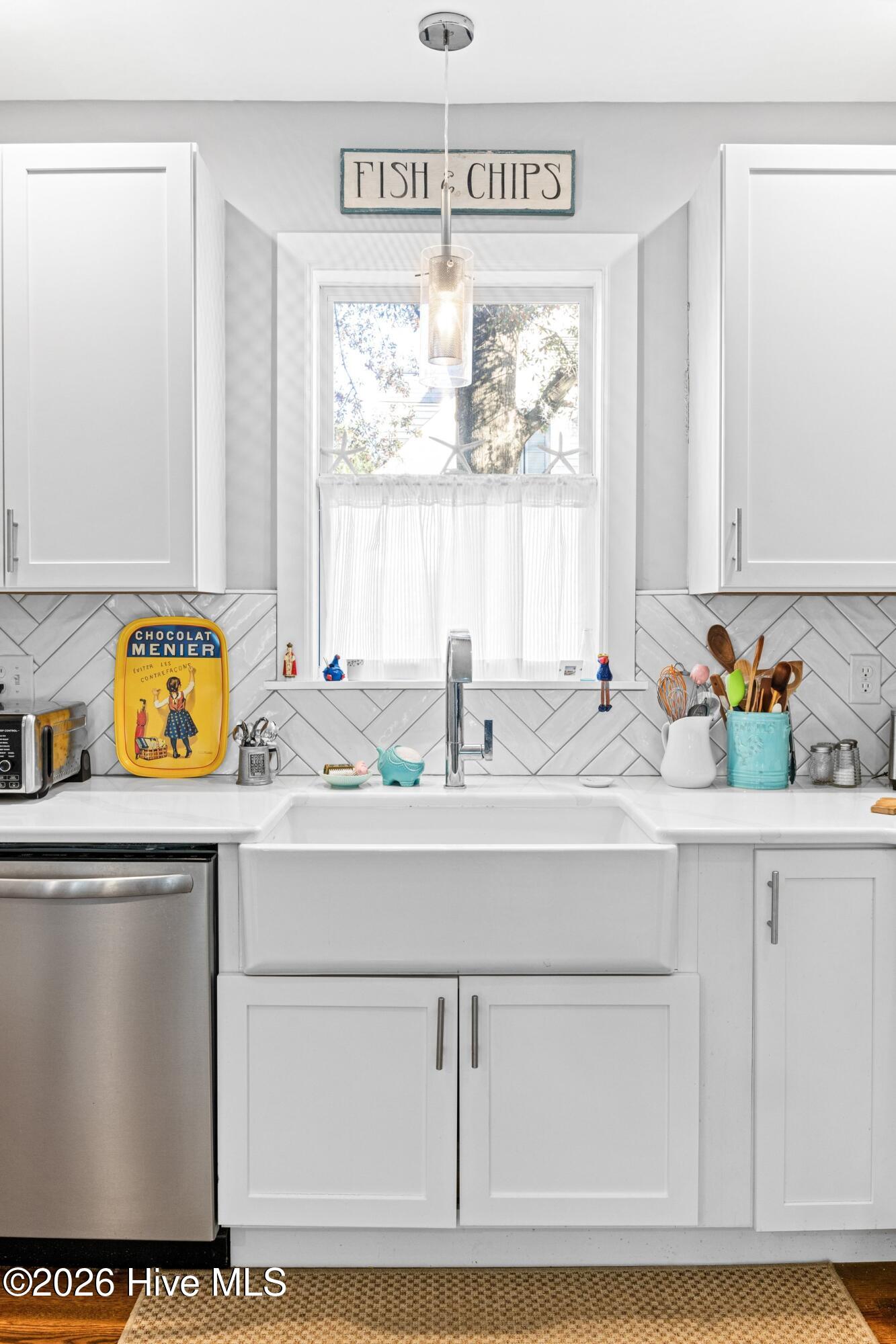 100548098 | Photo 20