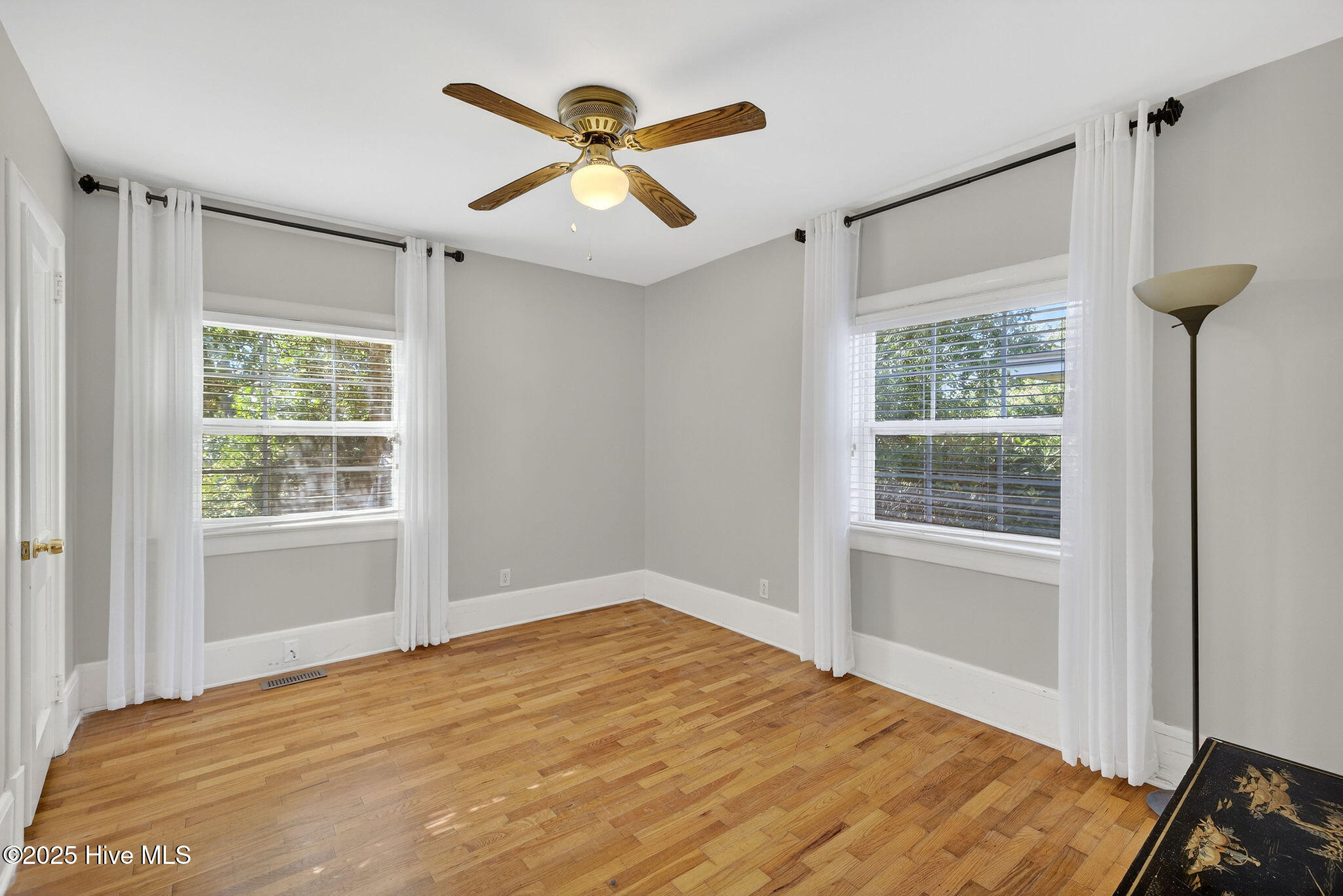 100539754 | Photo 27