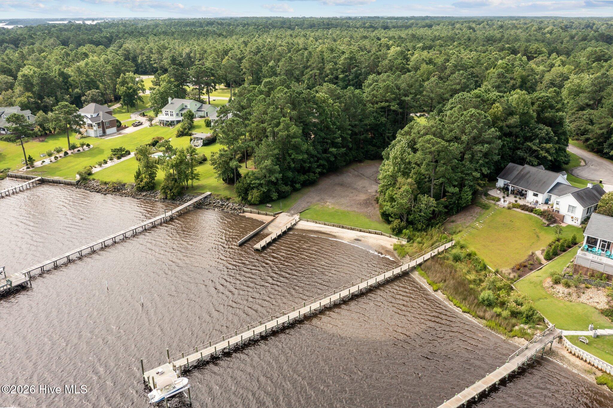 100563425 | Photo 10