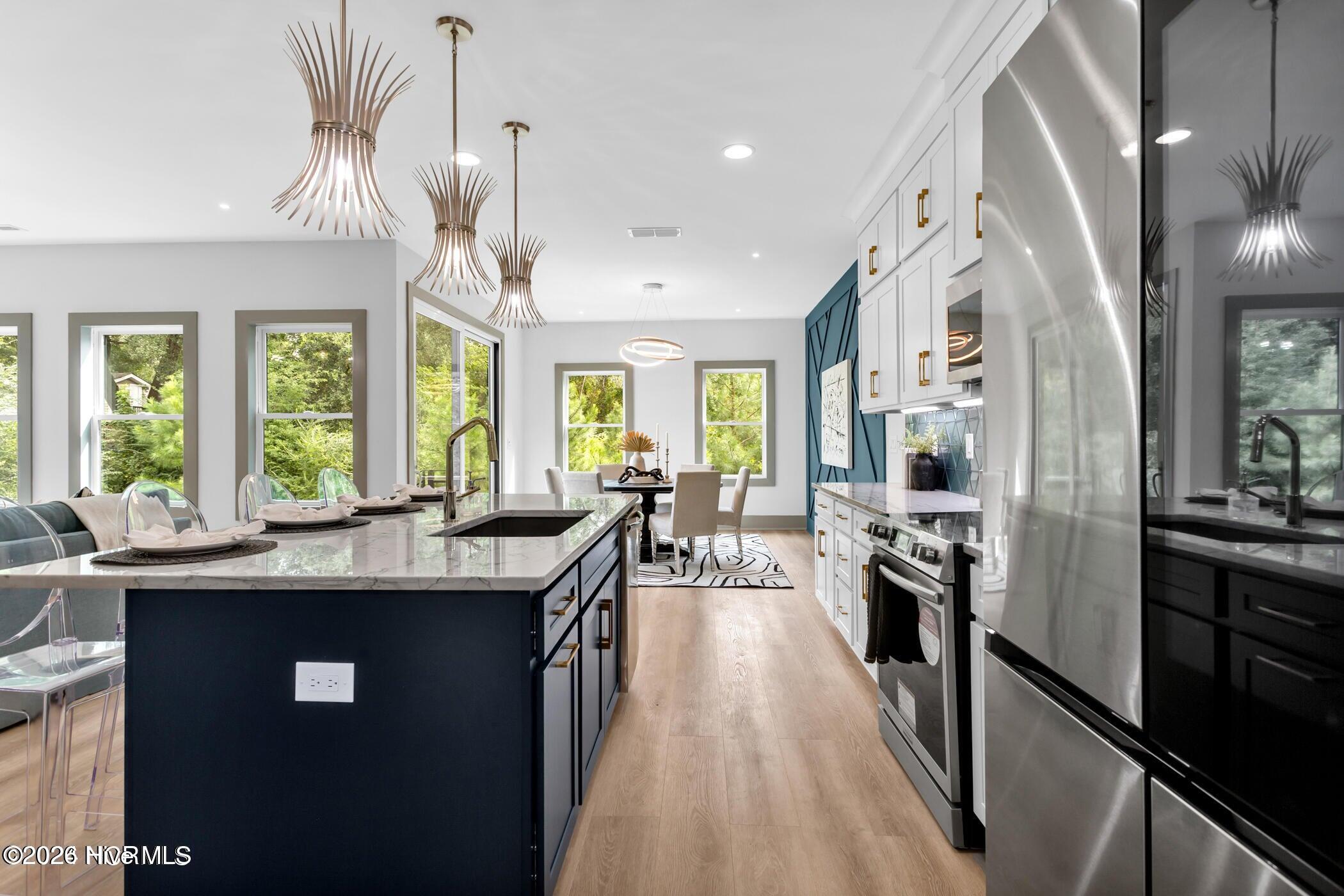 100551048 | Photo 10