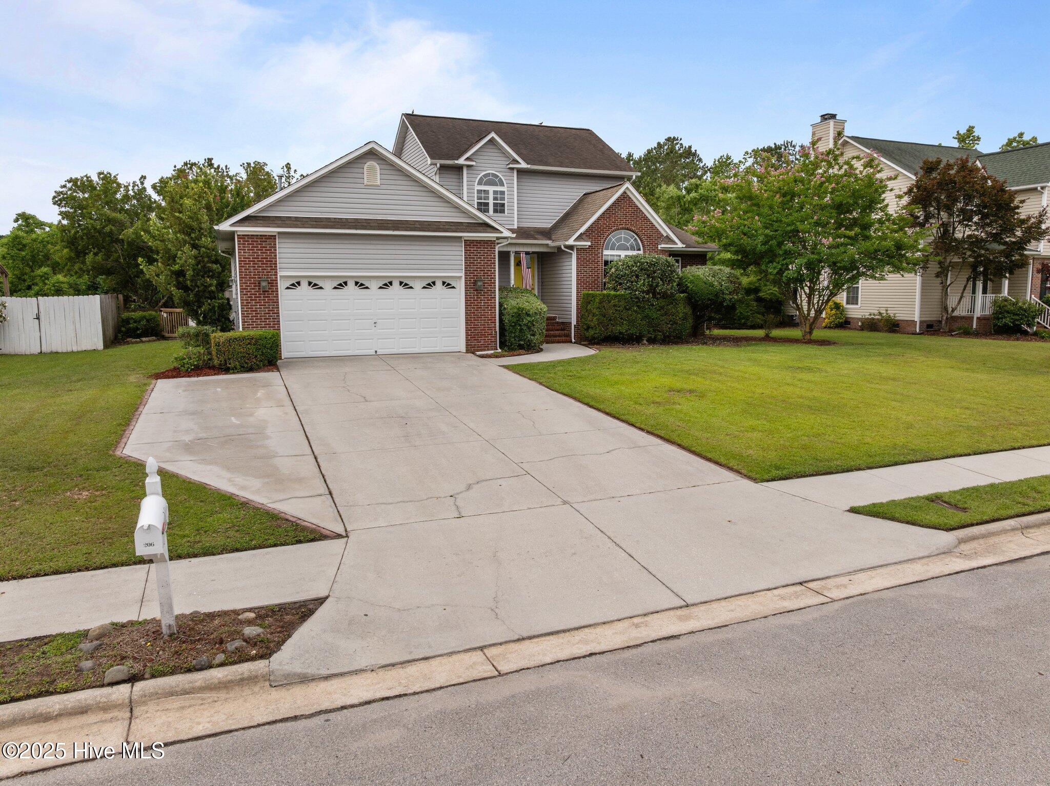 100548060 | Photo 46