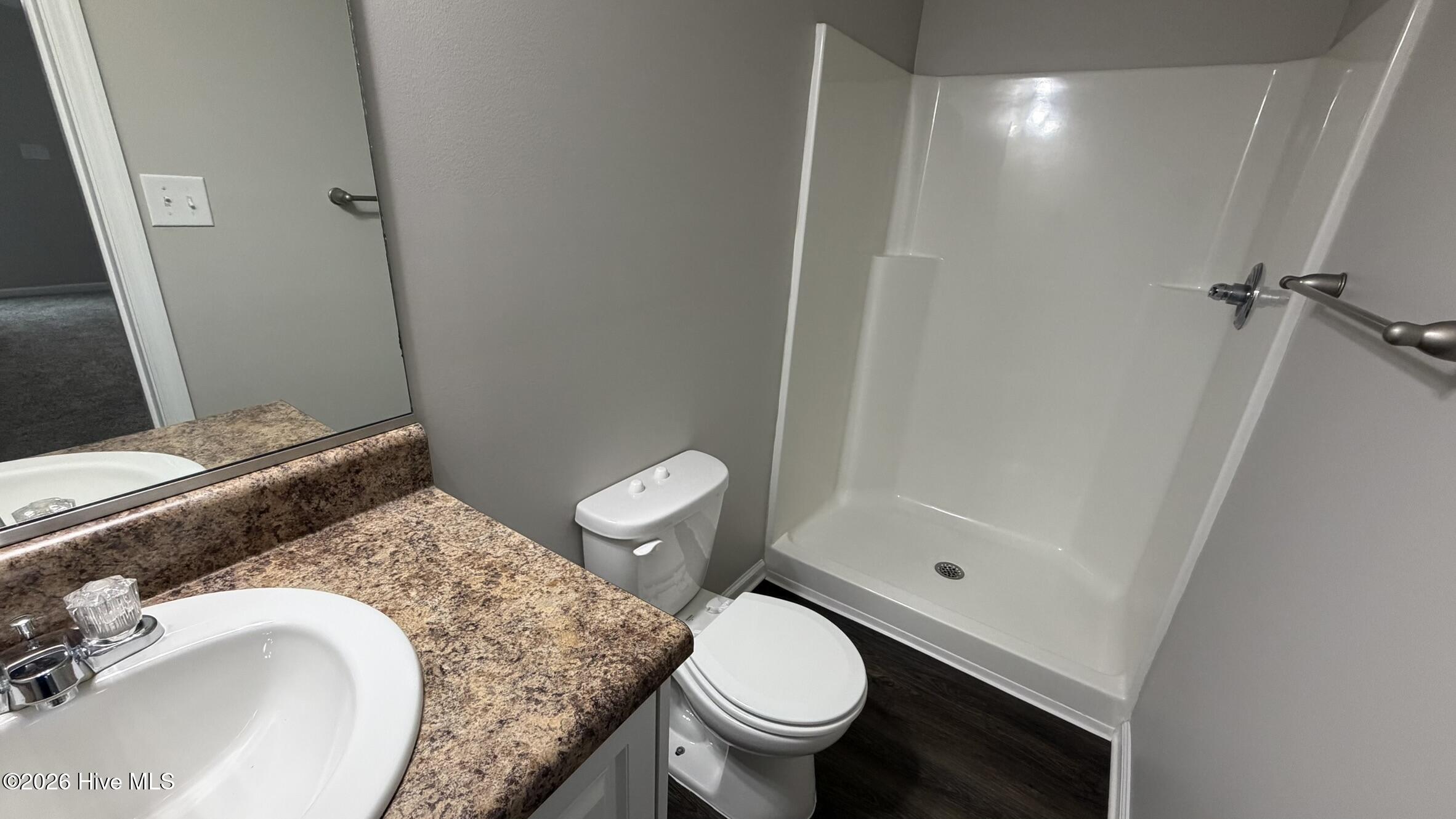 Upstairs full bath