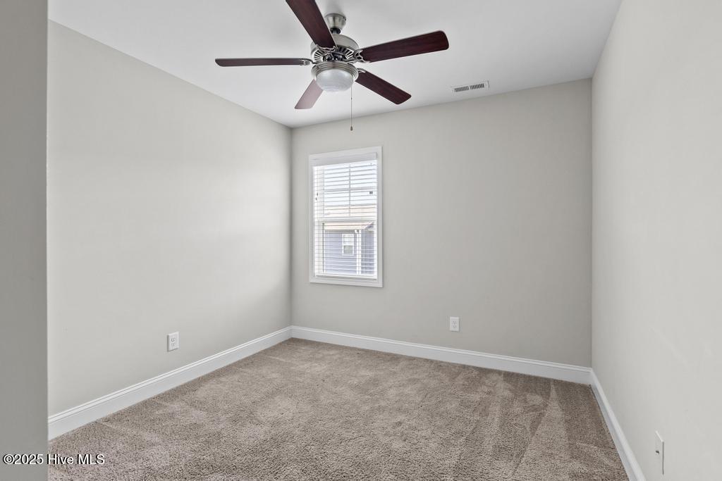 100552044 | Photo 13