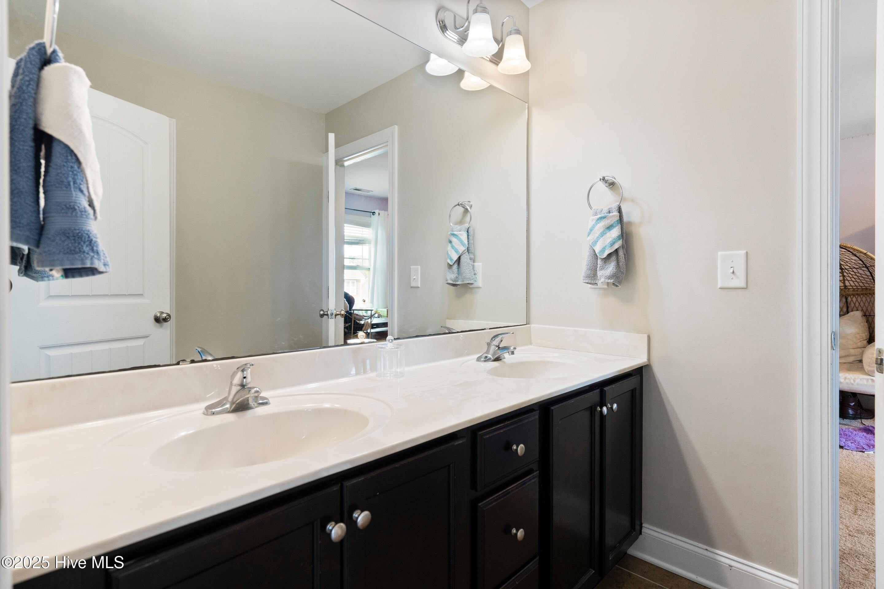 100532495 | Photo 42