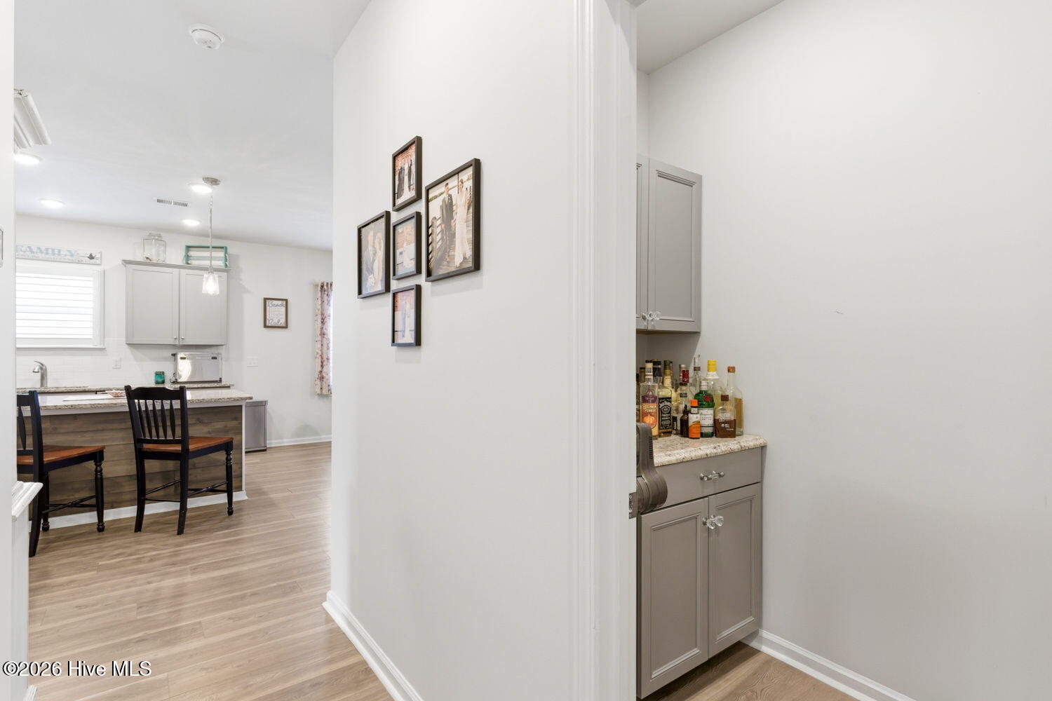 100555393 | Photo 32