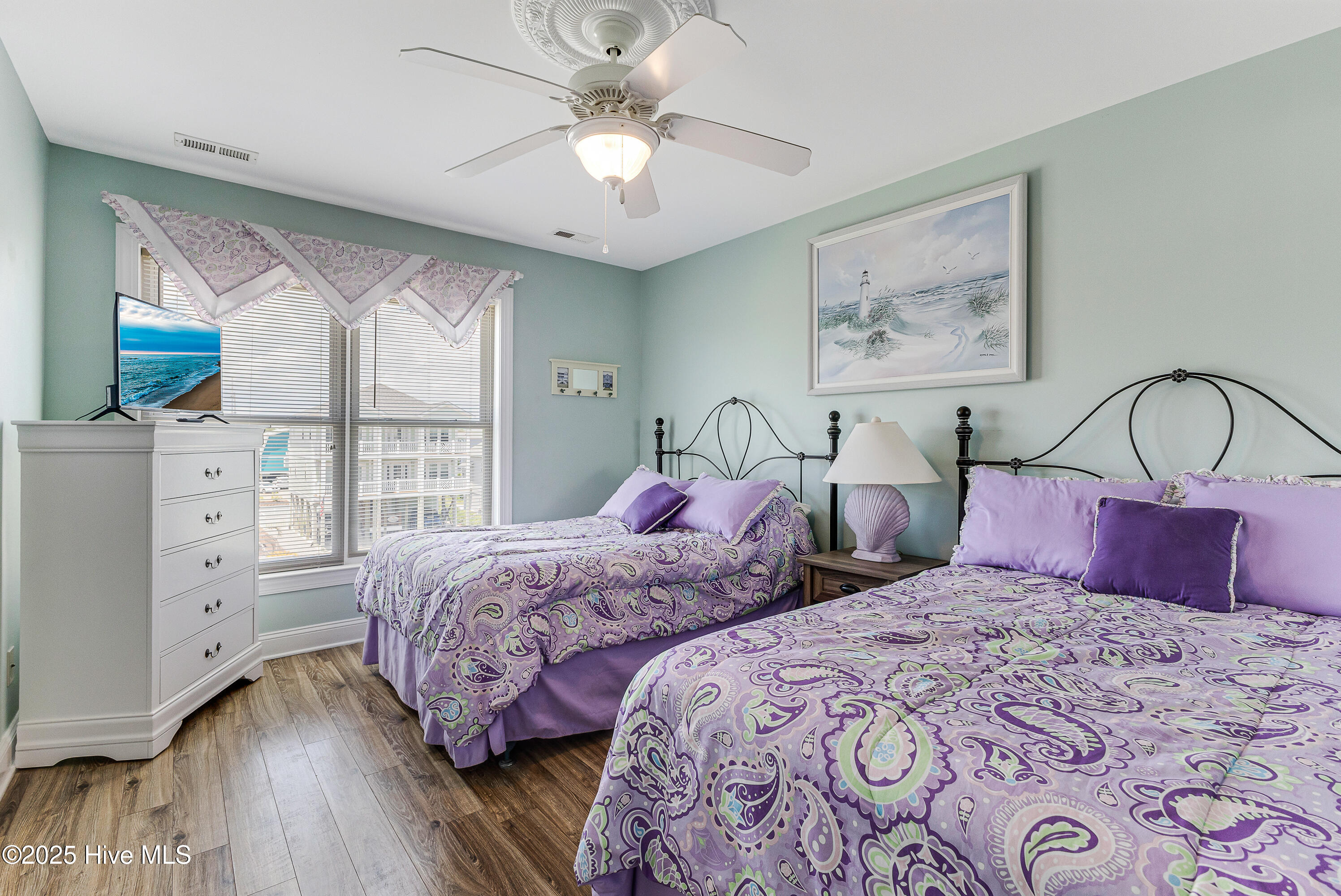 100515525 | Photo 26