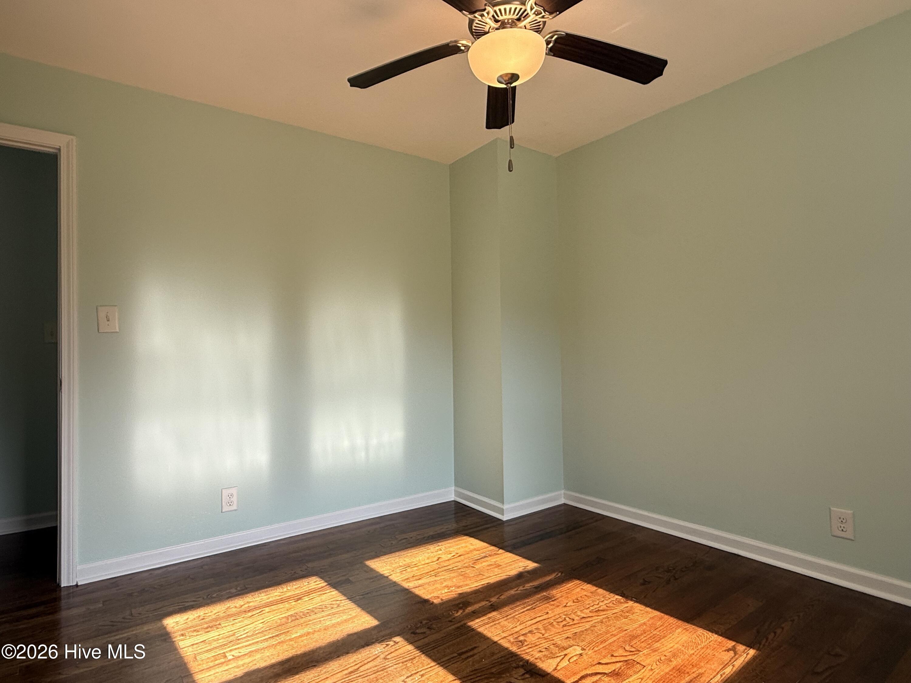 100548164 | Photo 20