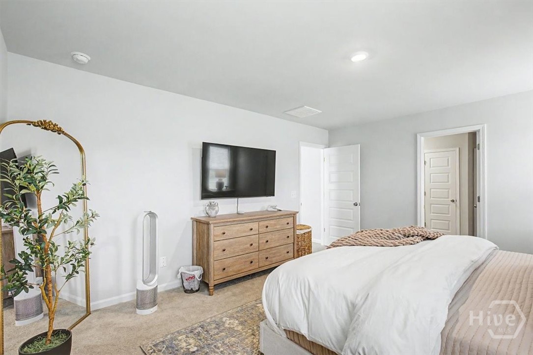 Primary suite