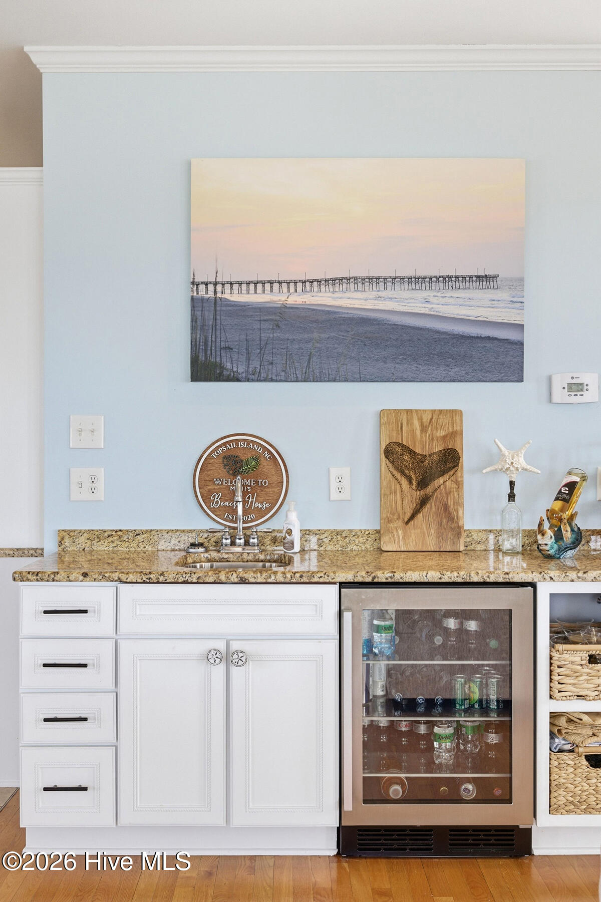 100566384 | Photo 10