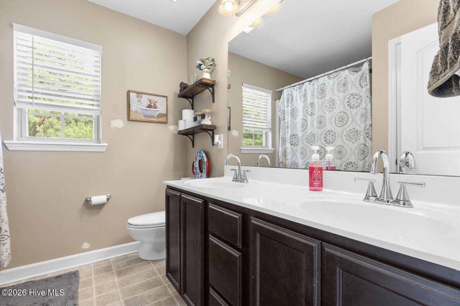 100567907 | Photo 21