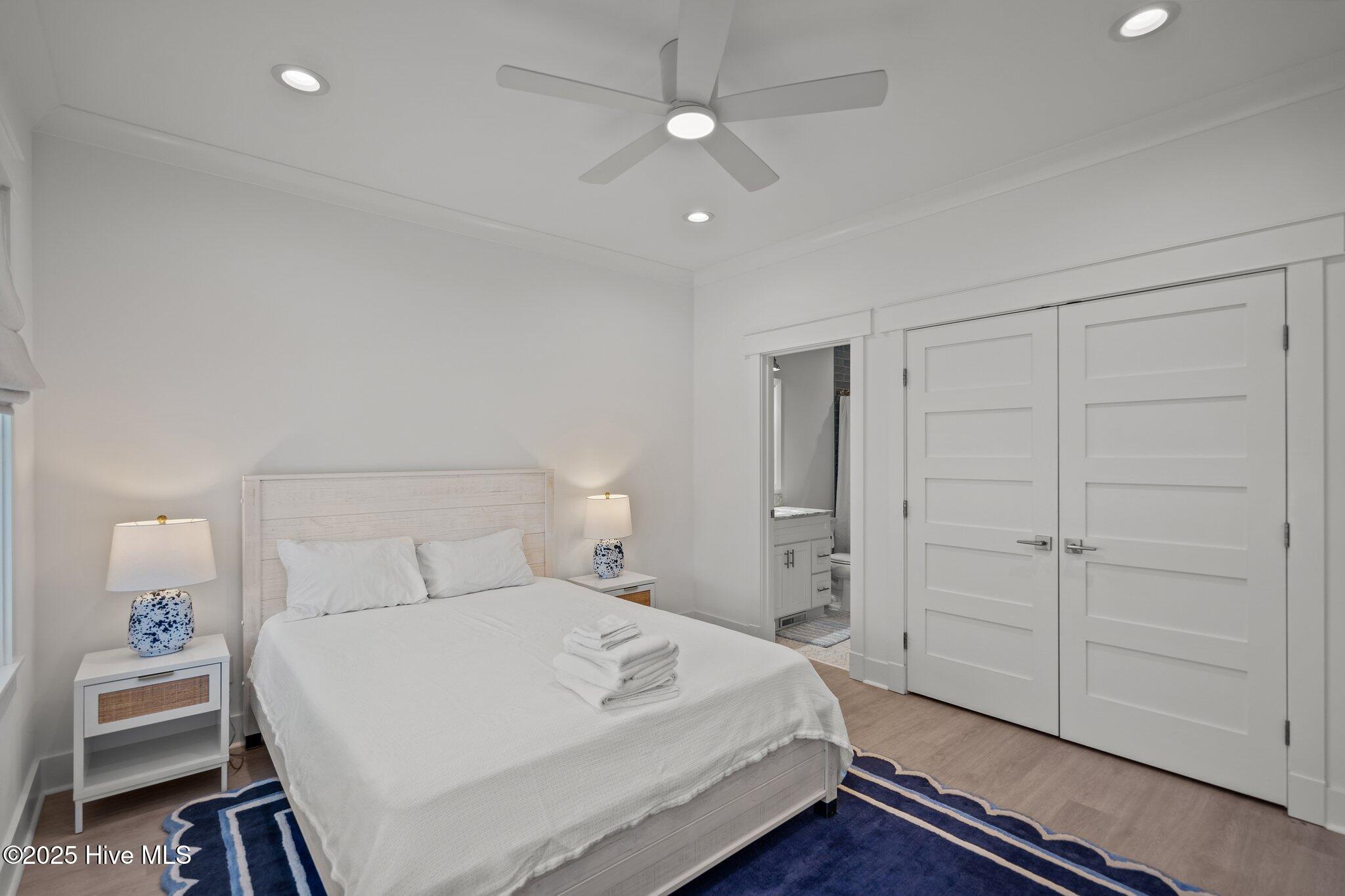 100529961 | Photo 17