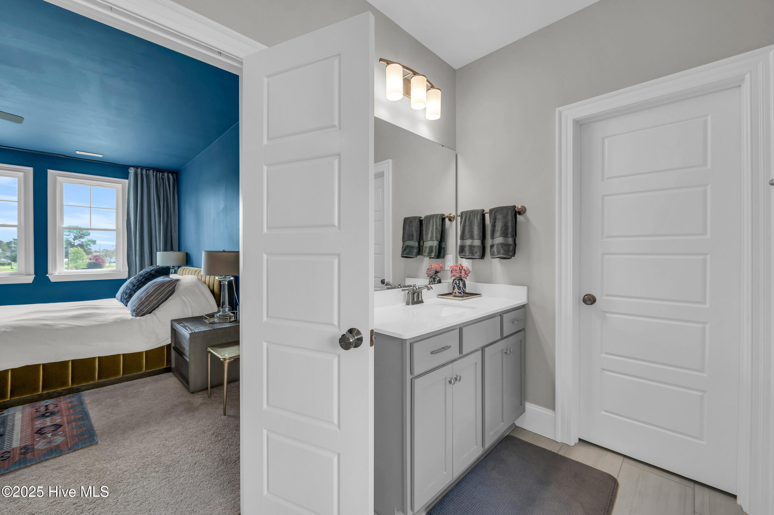 100520881 | Photo 16