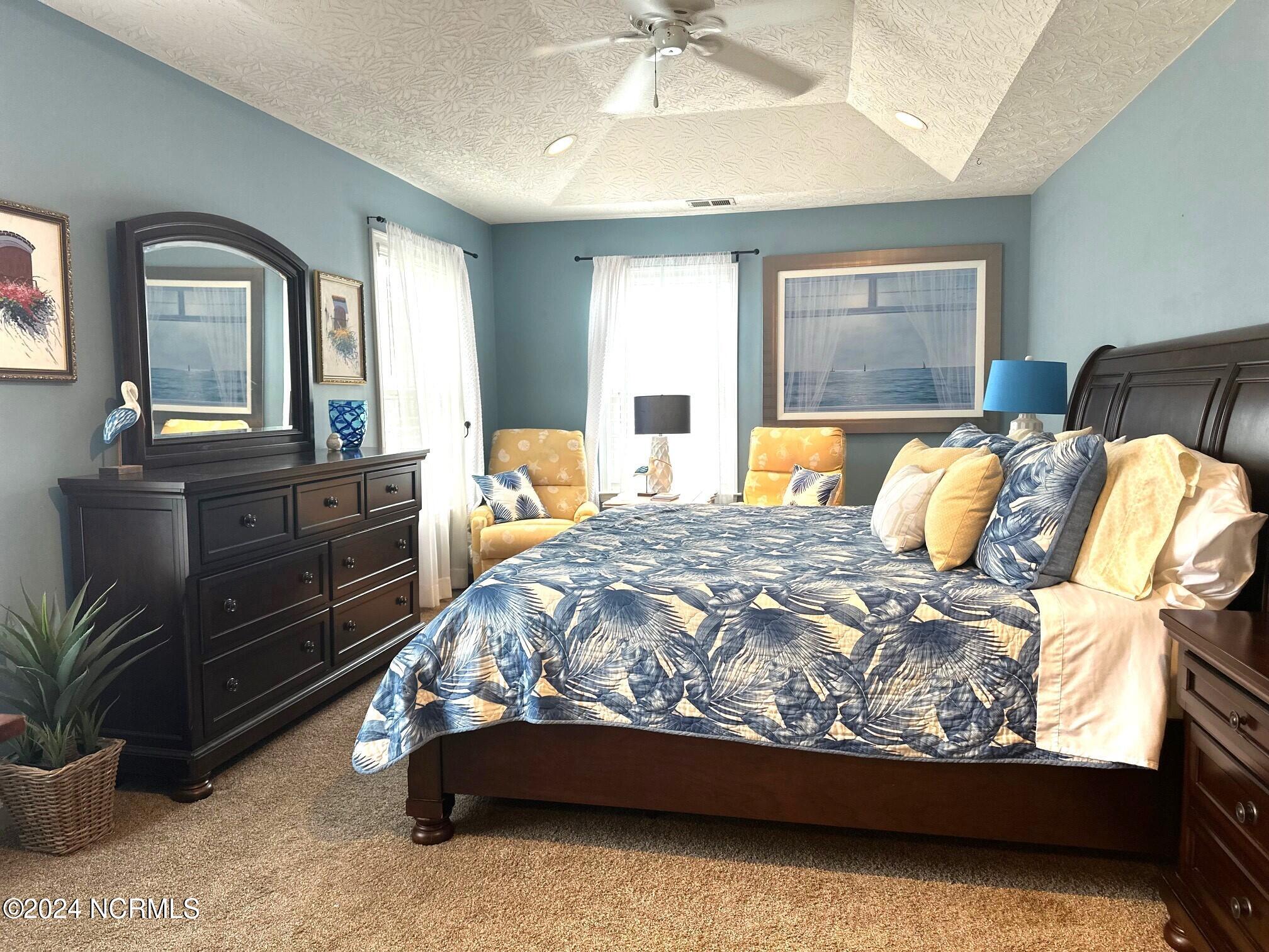 100551798 | Photo 15