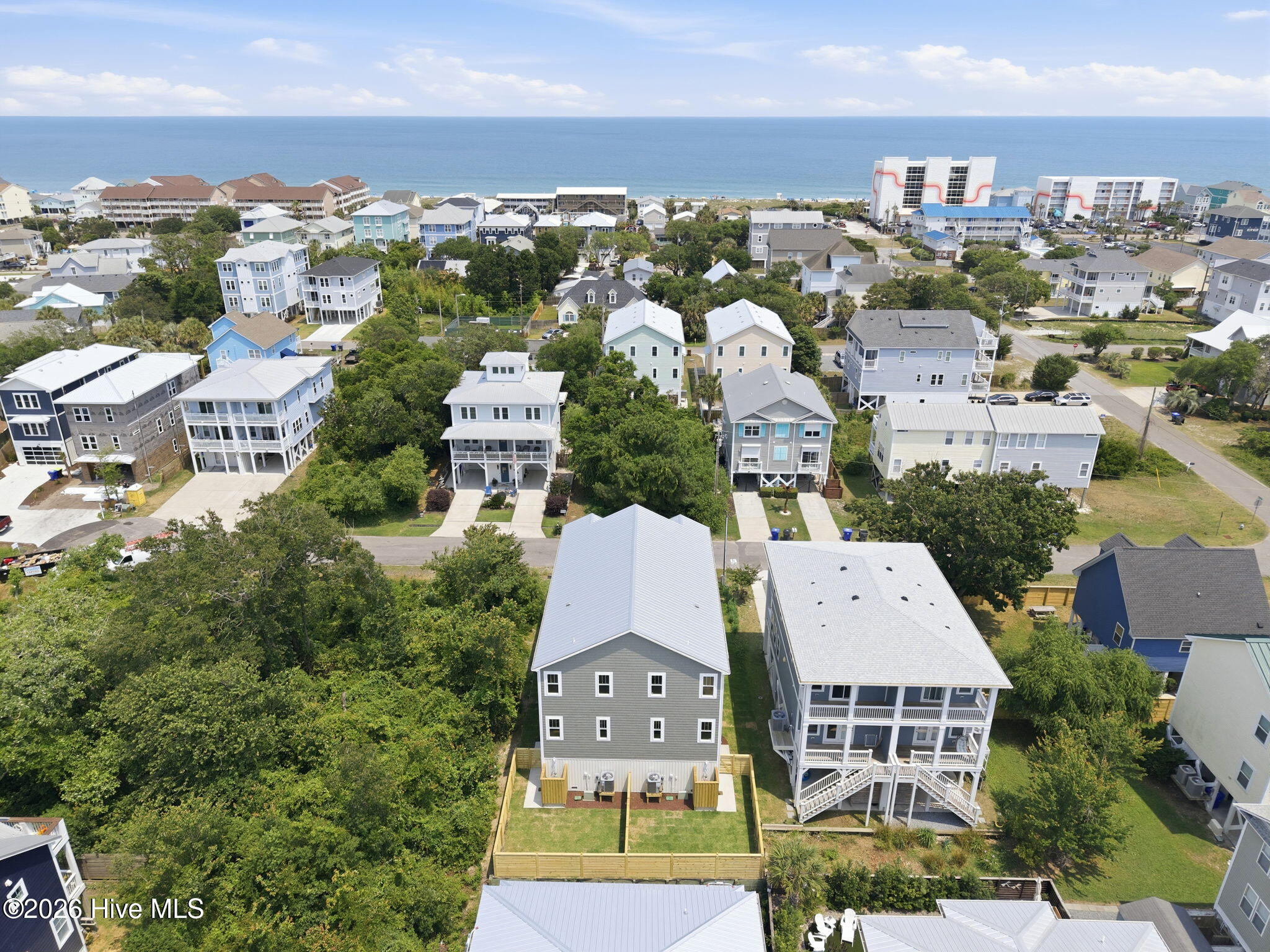 Steps from the Tennessee Access and Ocean Grill & Tiki Bar