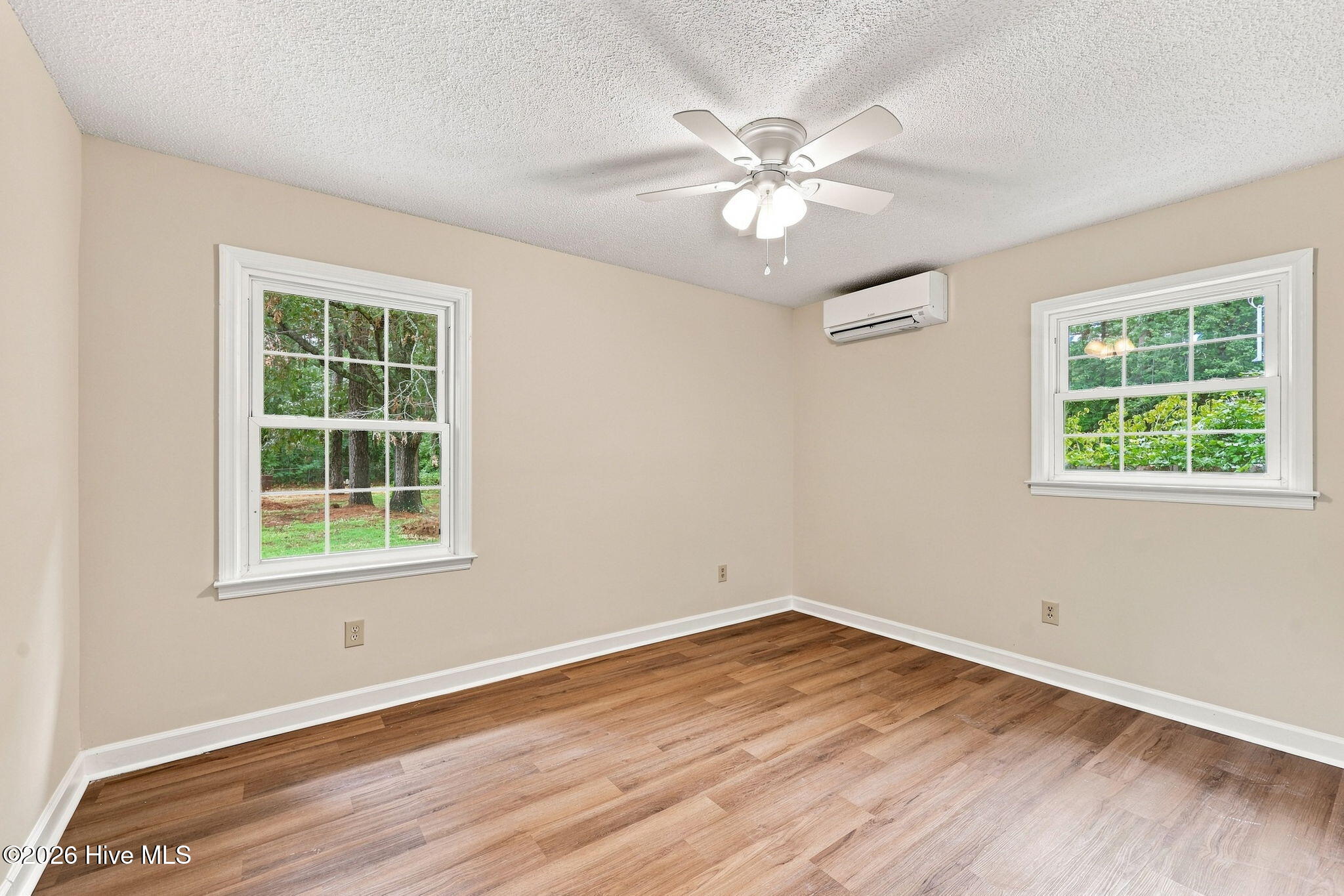 213 Nine Foot Road,Newport