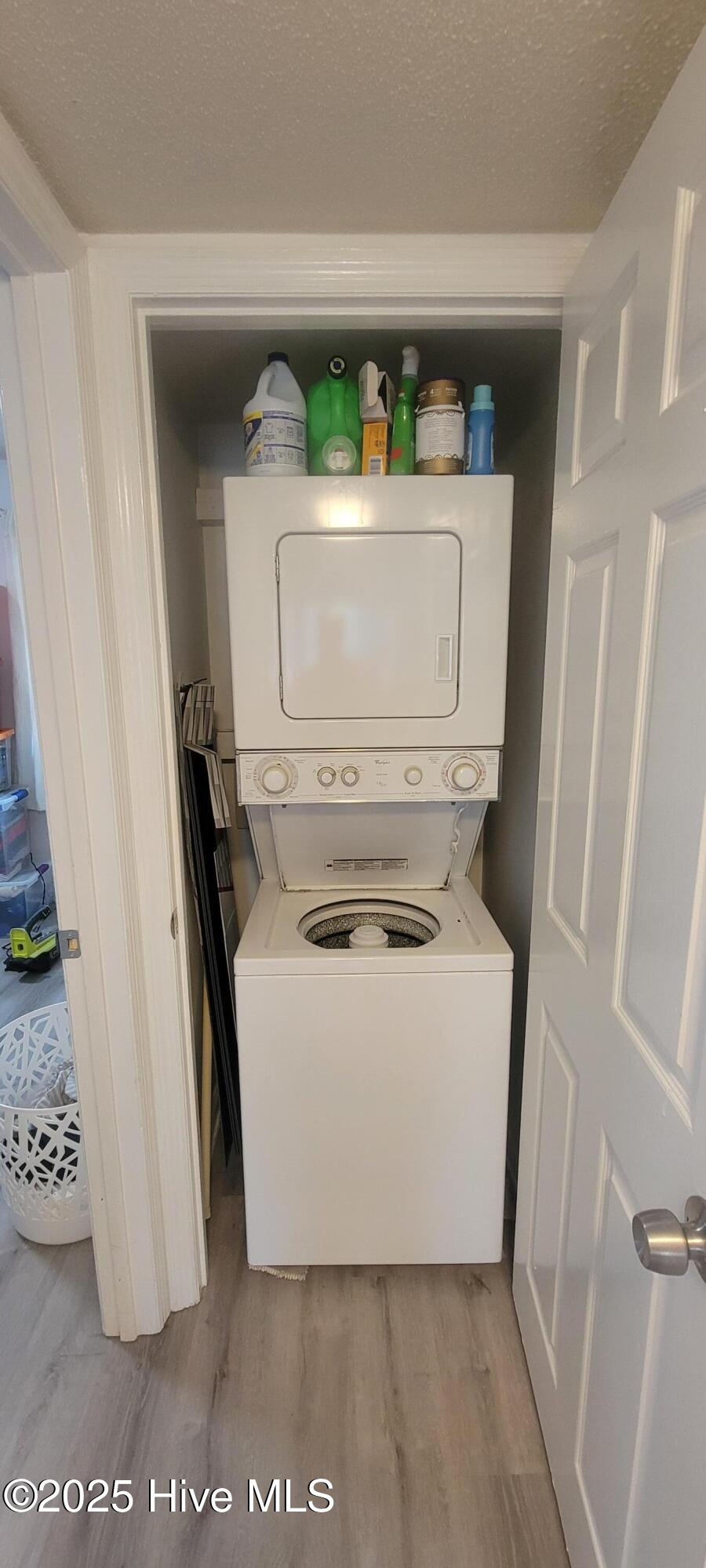 100545599 | Photo 12