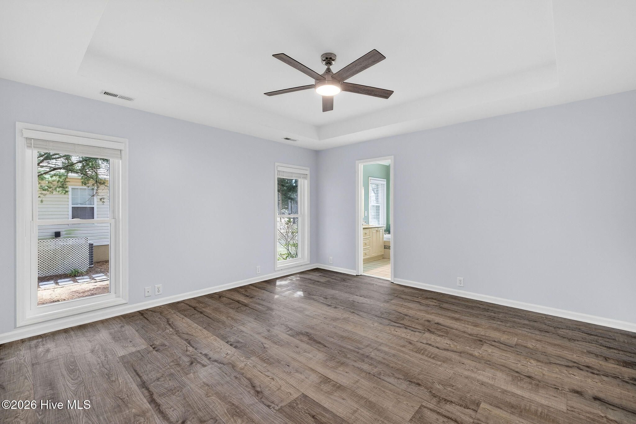 100561211 | Photo 12