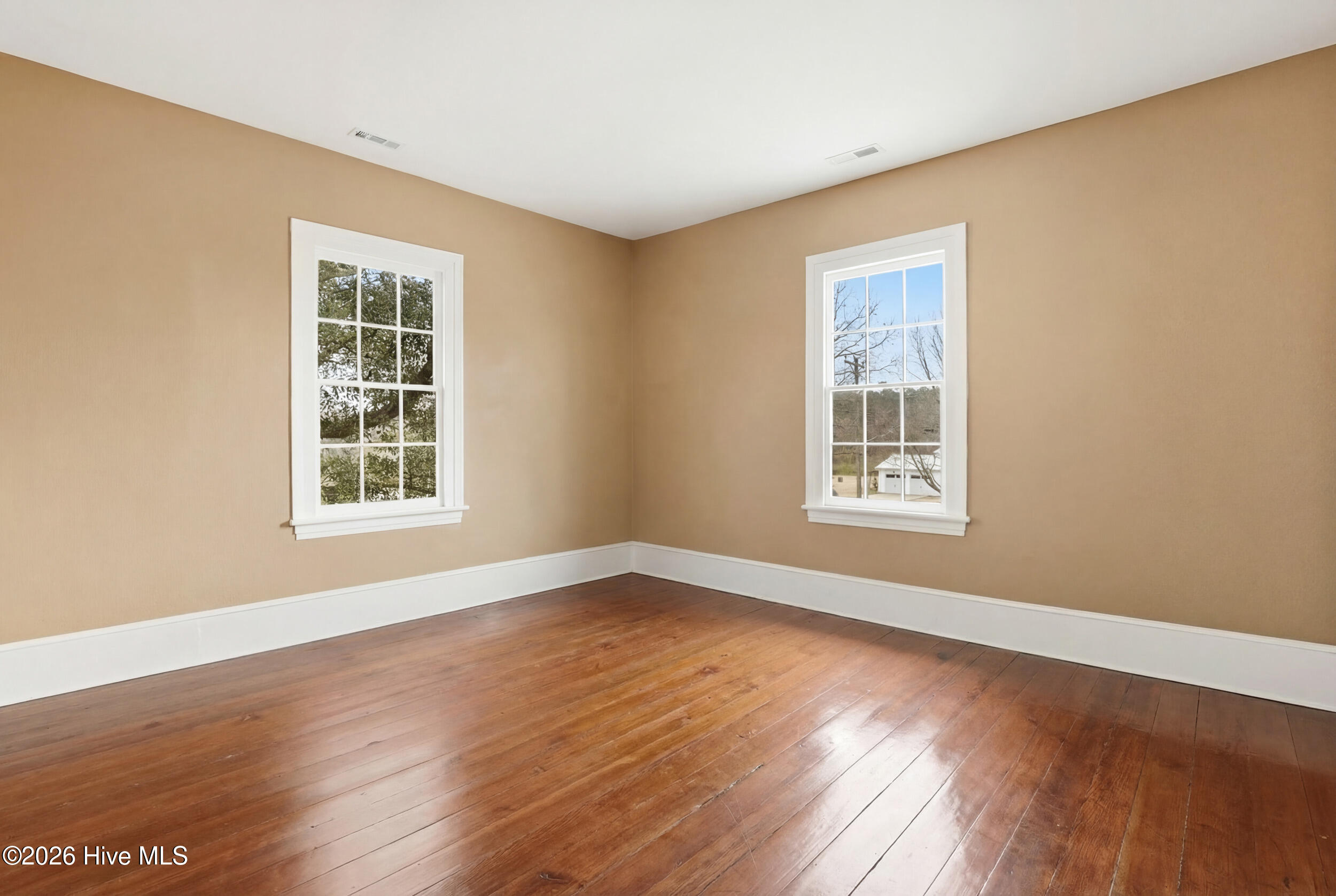 100552252 | Photo 23