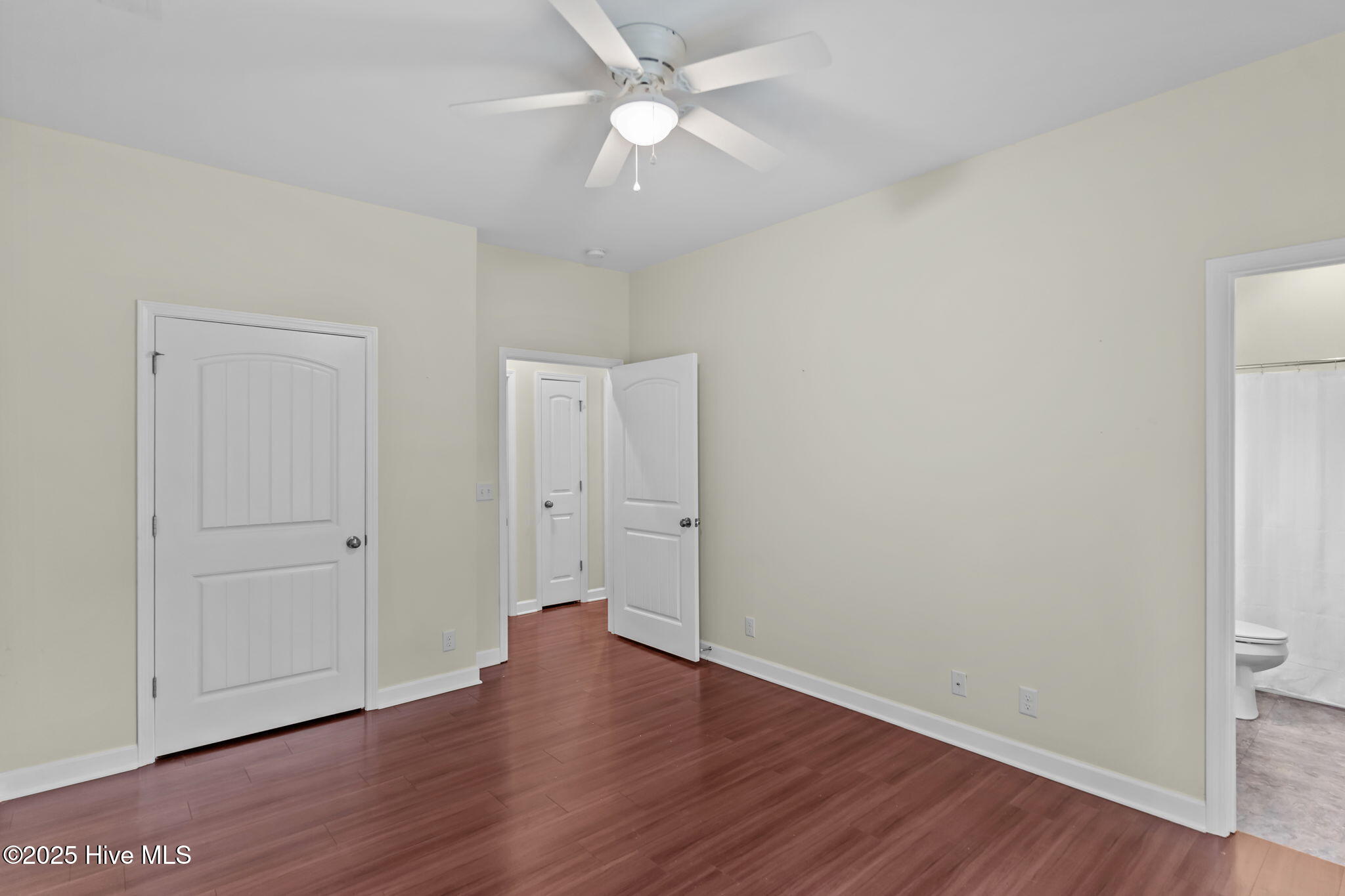 100543920 | Photo 12