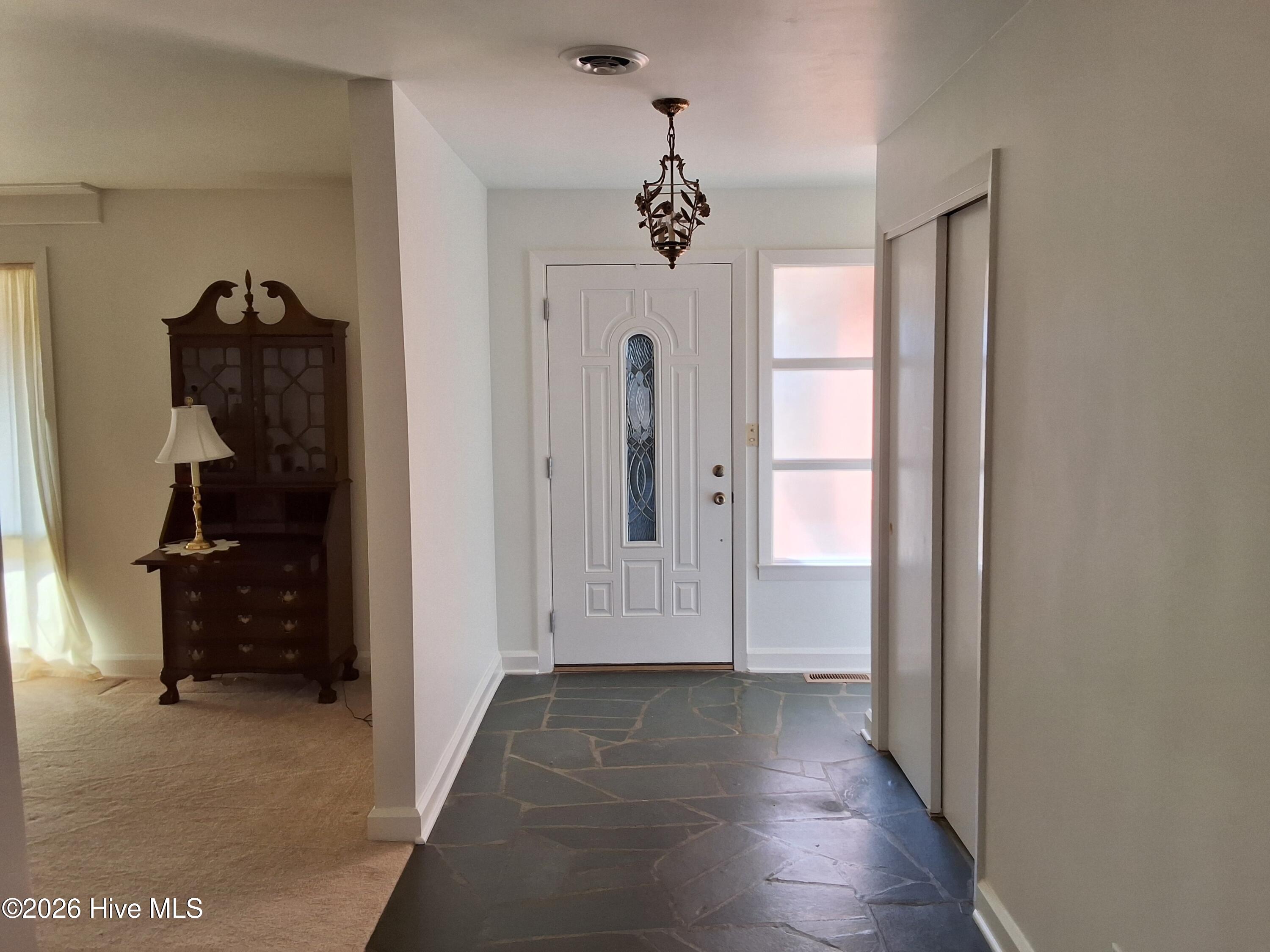 100554569 | Photo 12