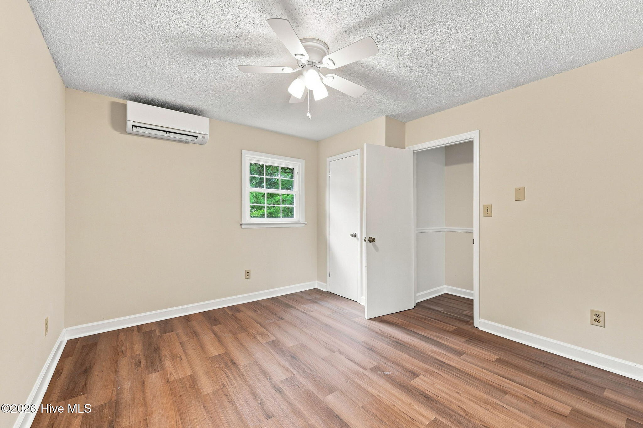 213 Nine Foot Road,Newport