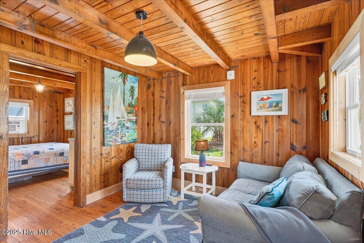 100527875 | Photo 39