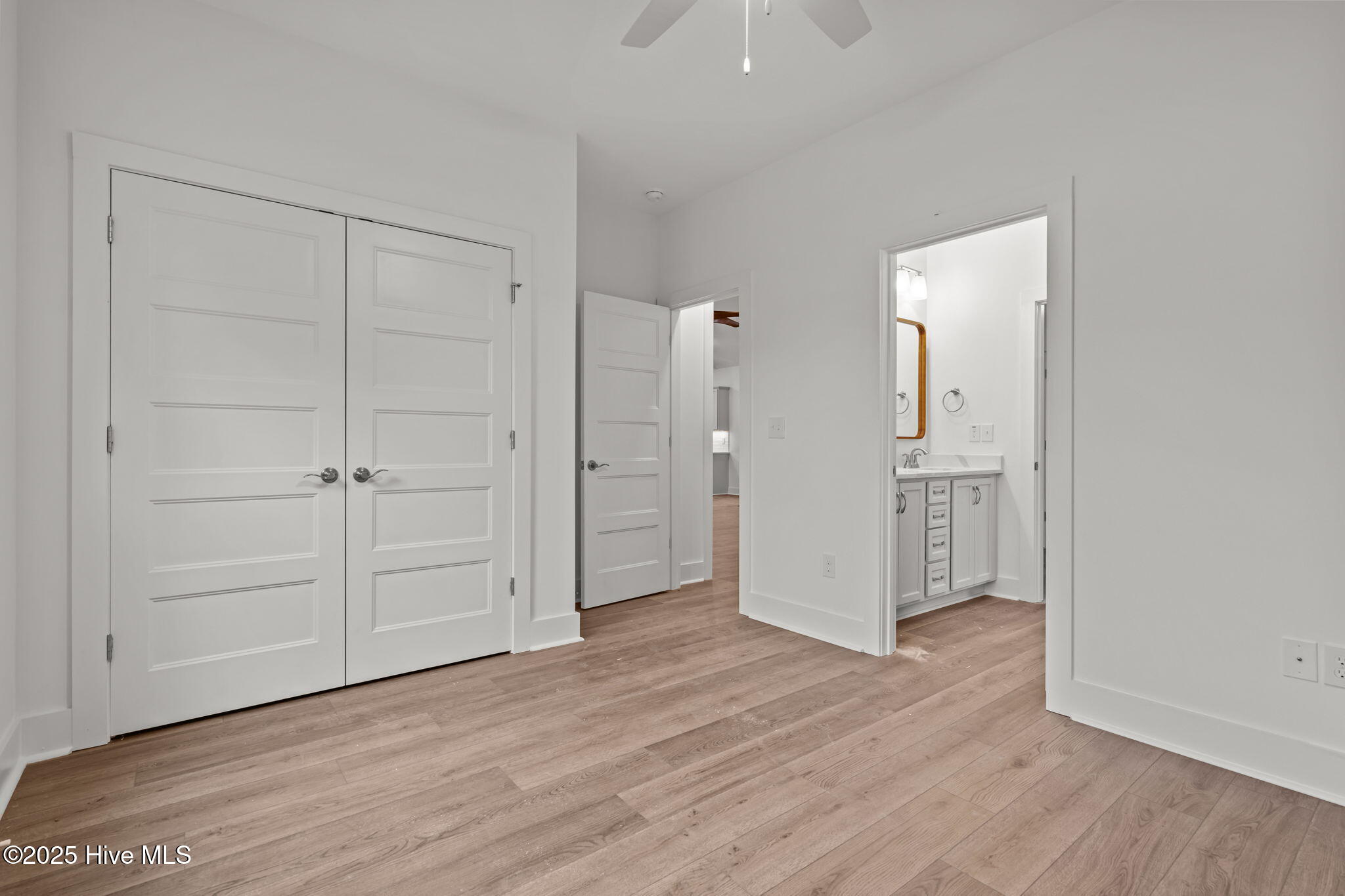 1099 Ring Road