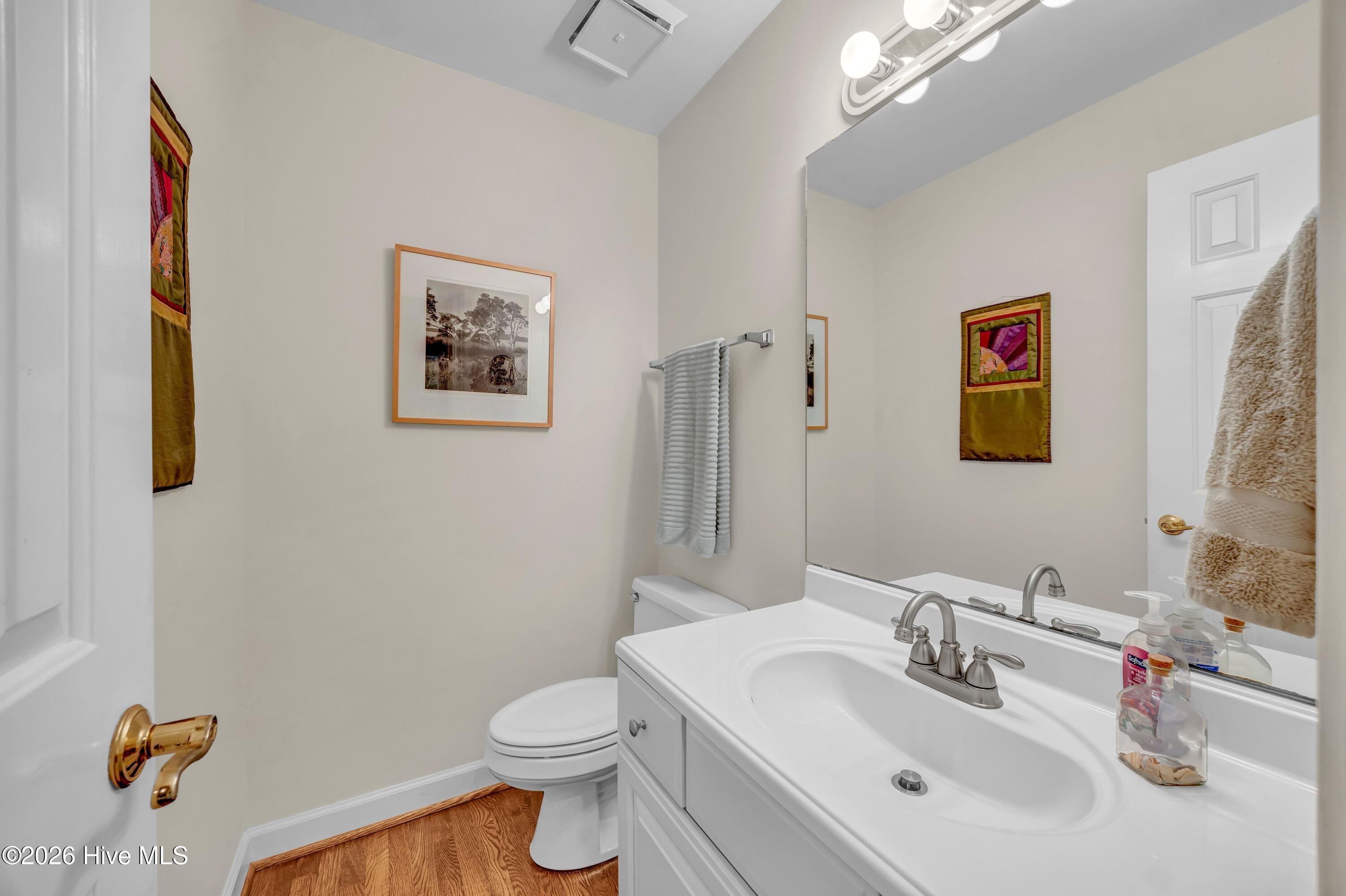 100566684 | Photo 20