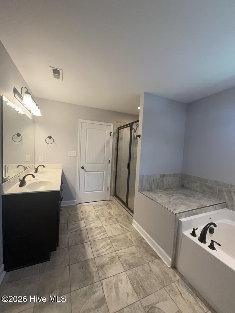 100561613 | Photo 29