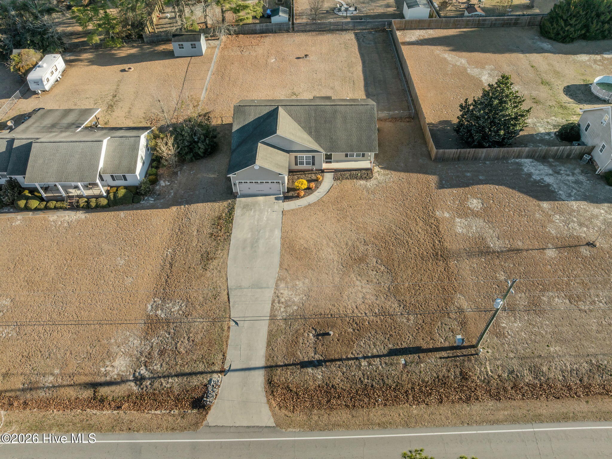 100565561 | Photo 51