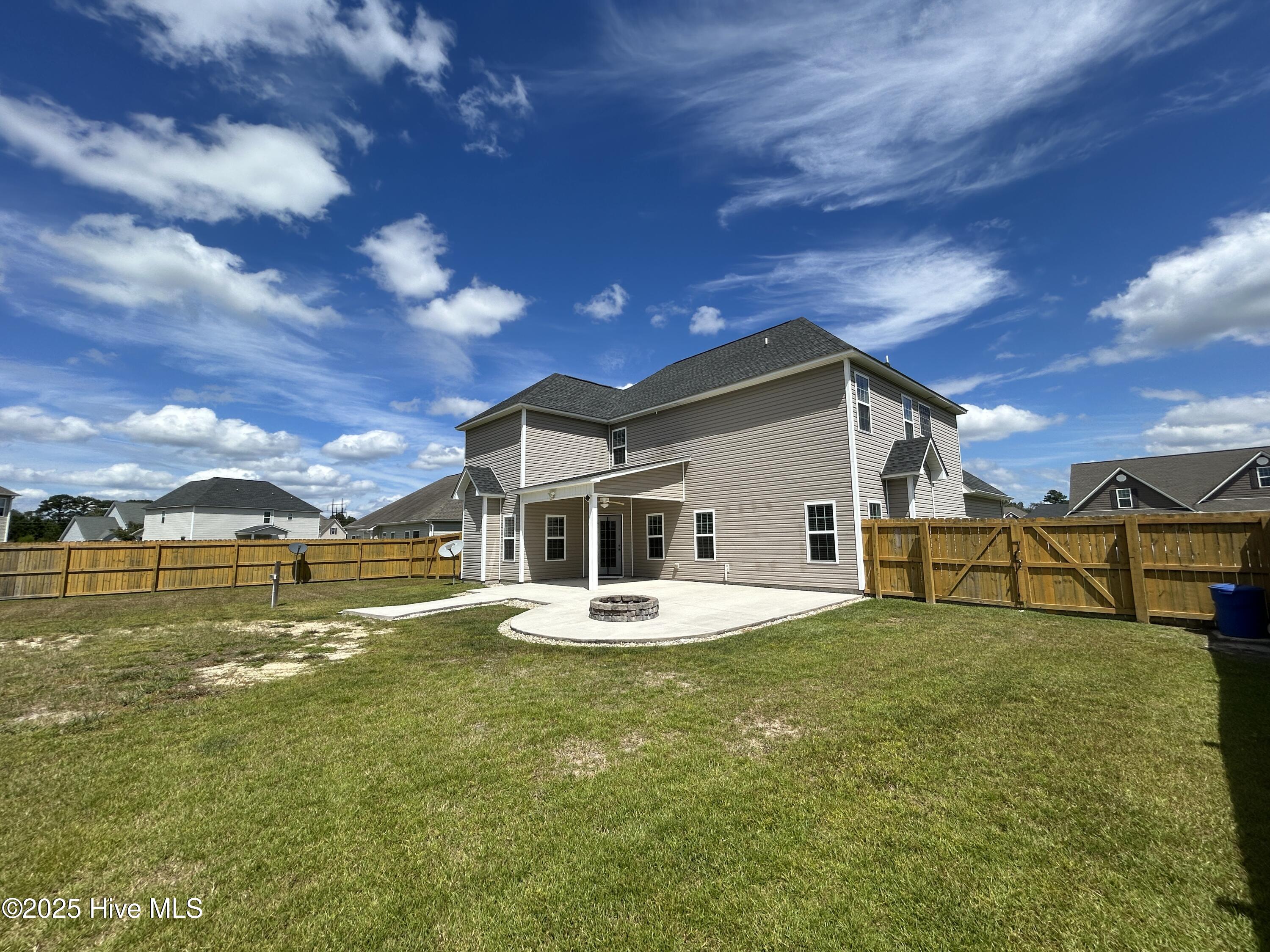 100528484 | Photo 55