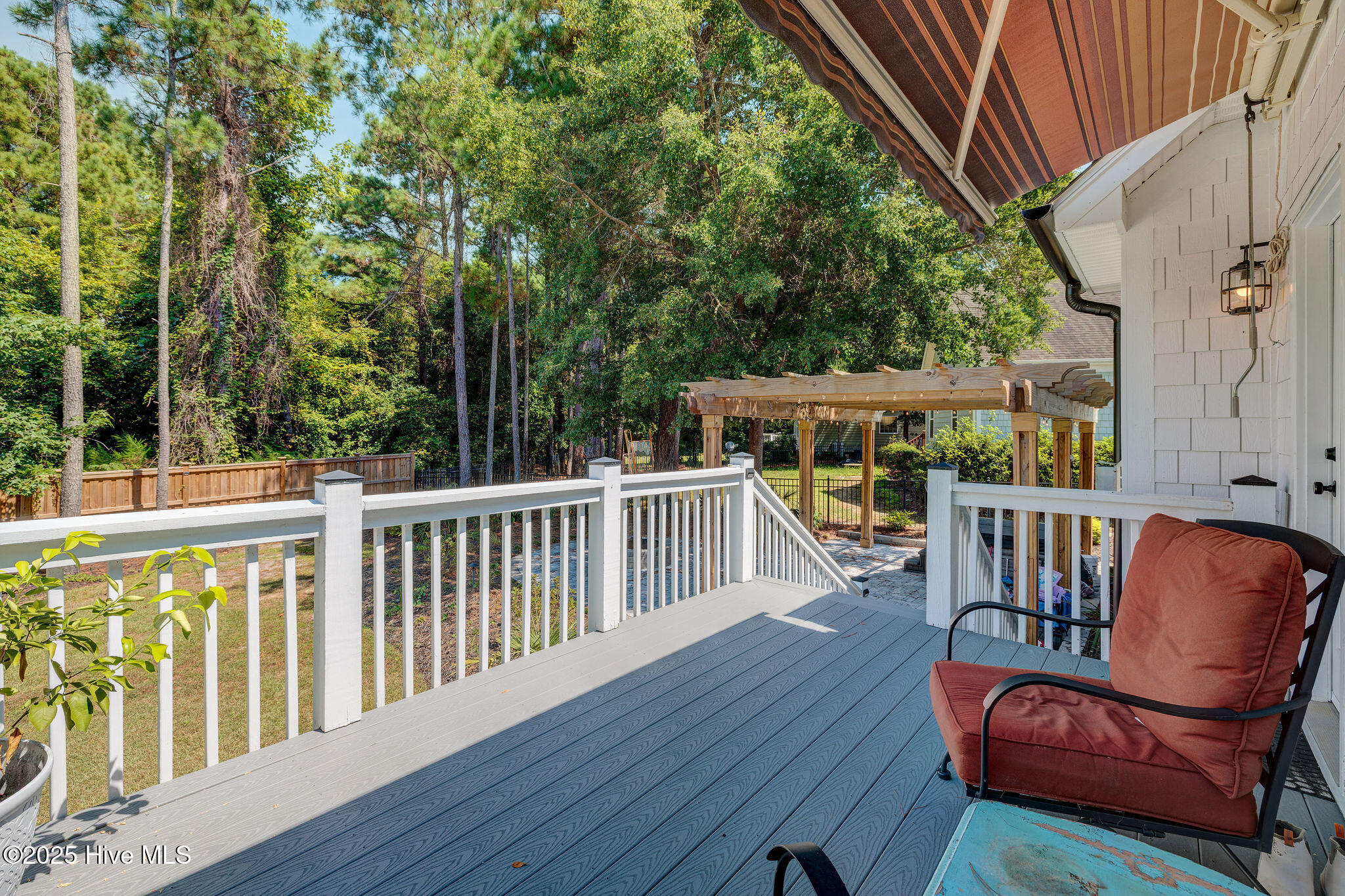 100529617 | Photo 11