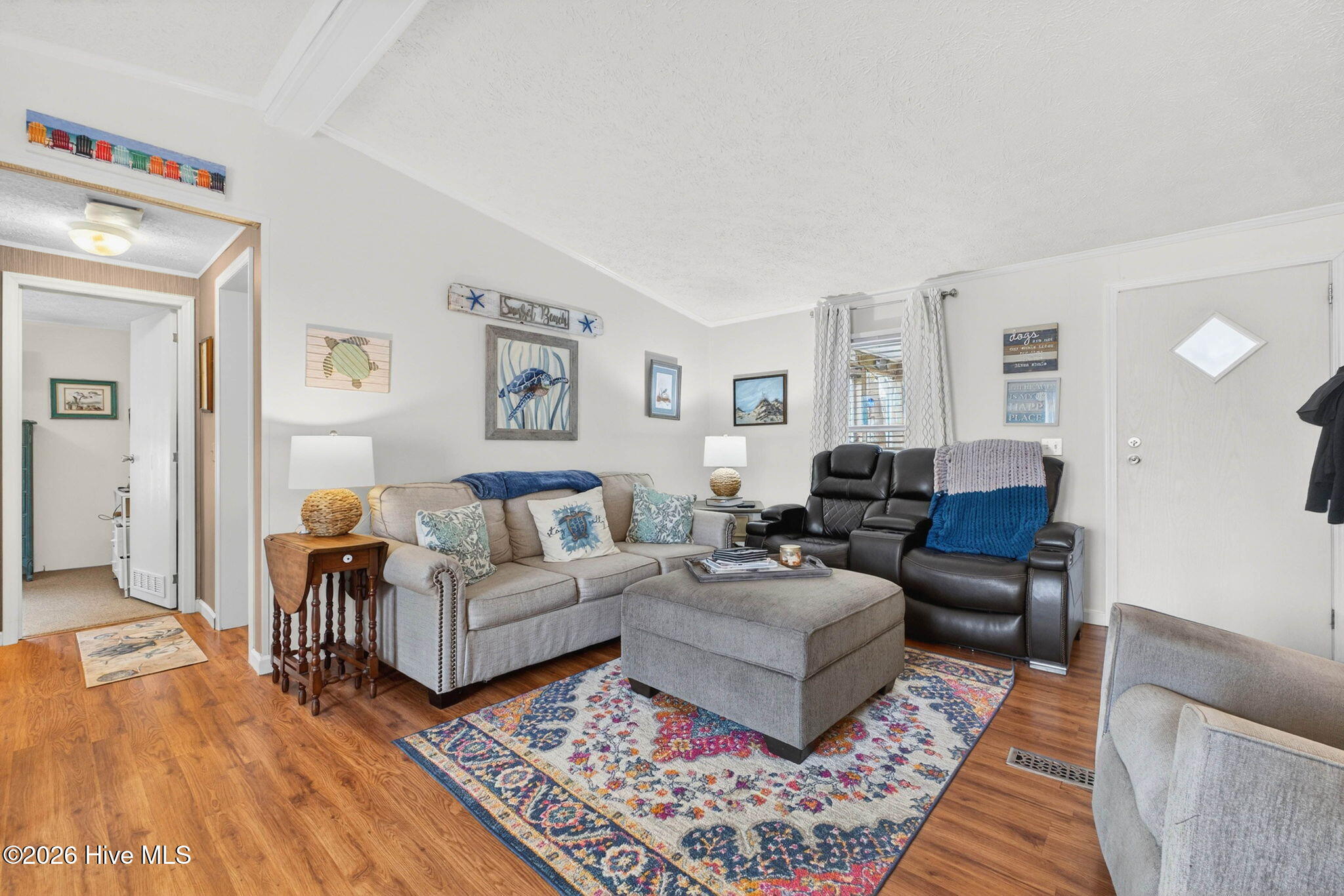 100557297 | Photo 13