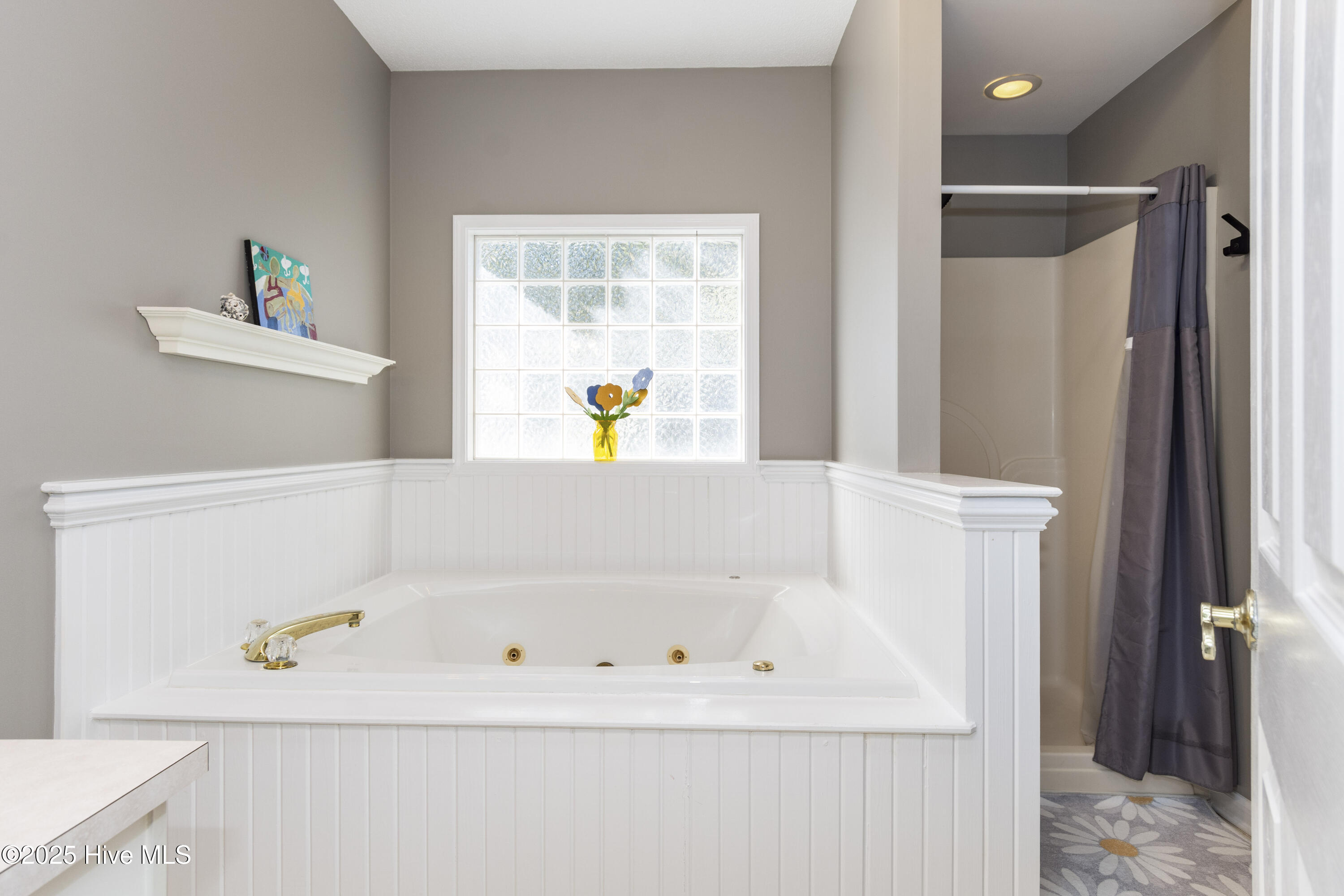 100530564 | Photo 17