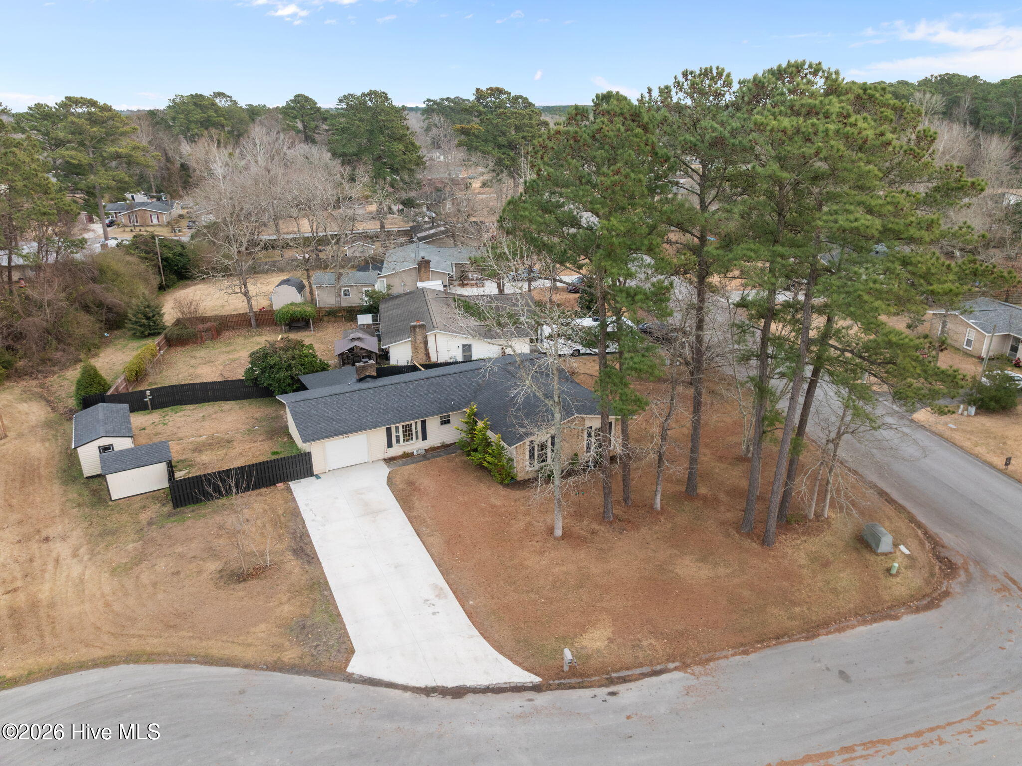 100548393 | Photo 41