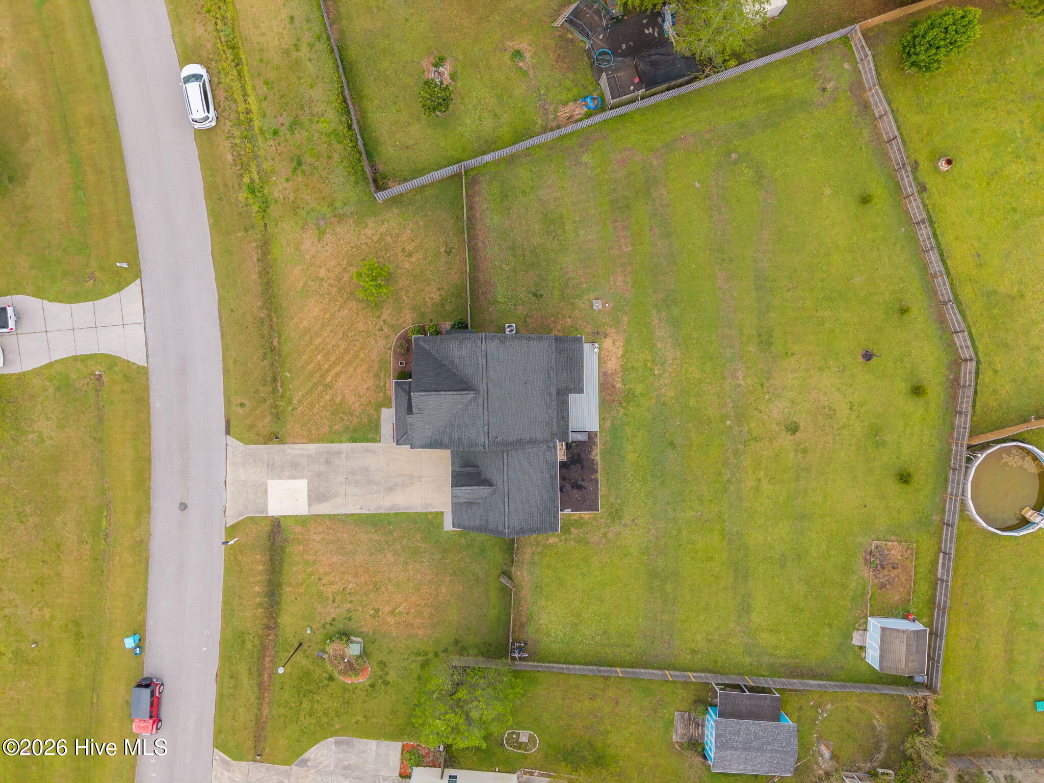 100566884 | Photo 47