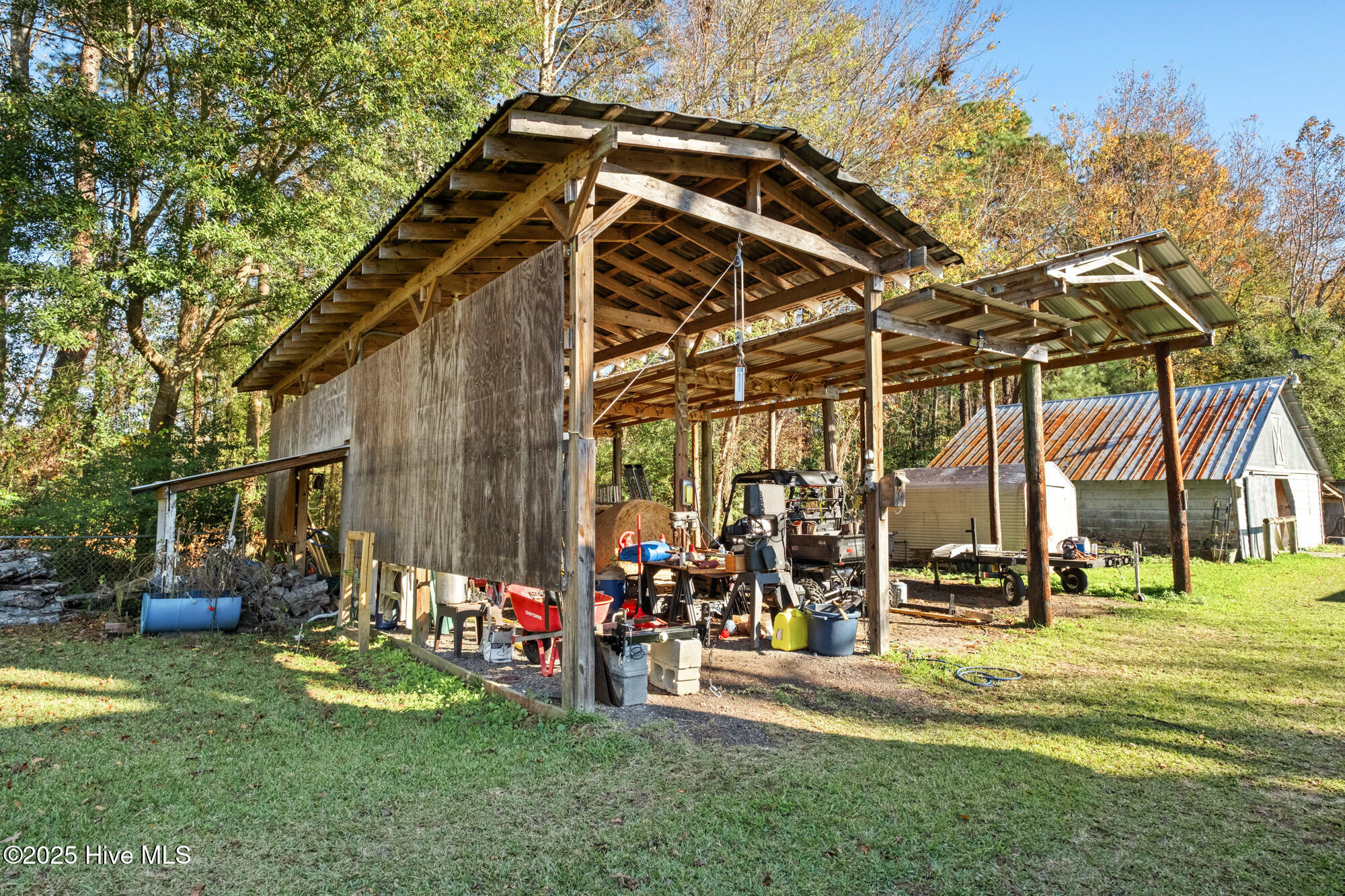 100542459 | Photo 38