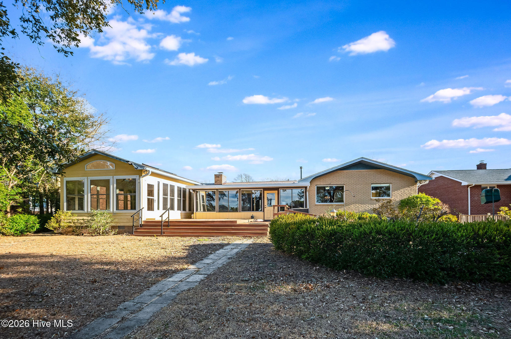 100556602 | Photo 84