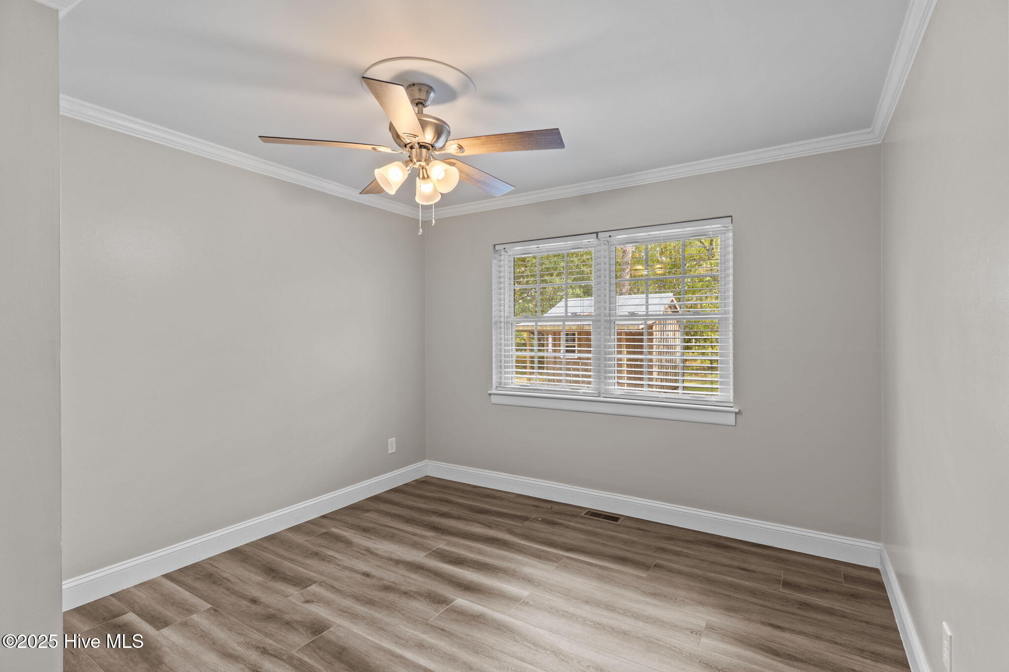 100529957 | Photo 29