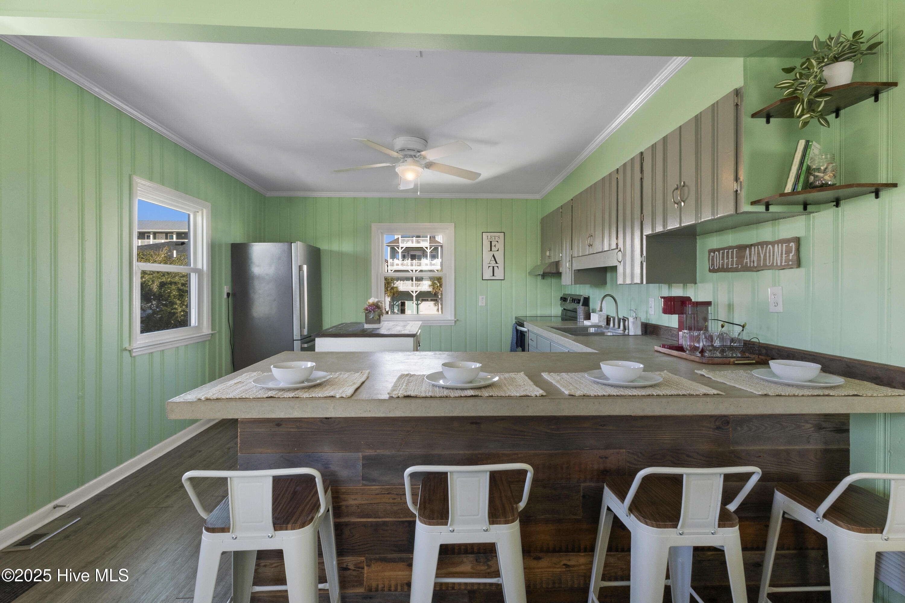 100541212 | Photo 12