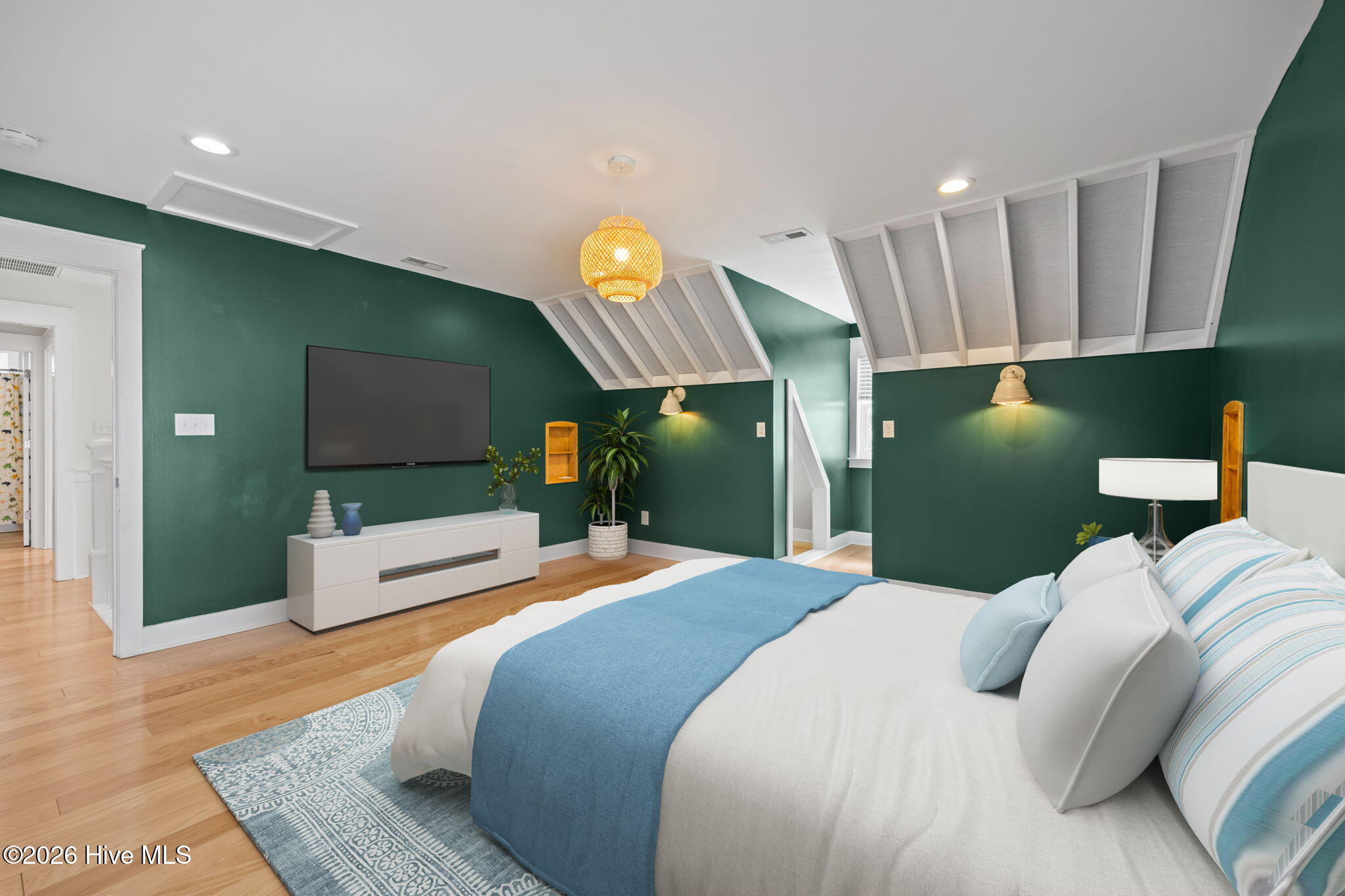 100558576 | Photo 19