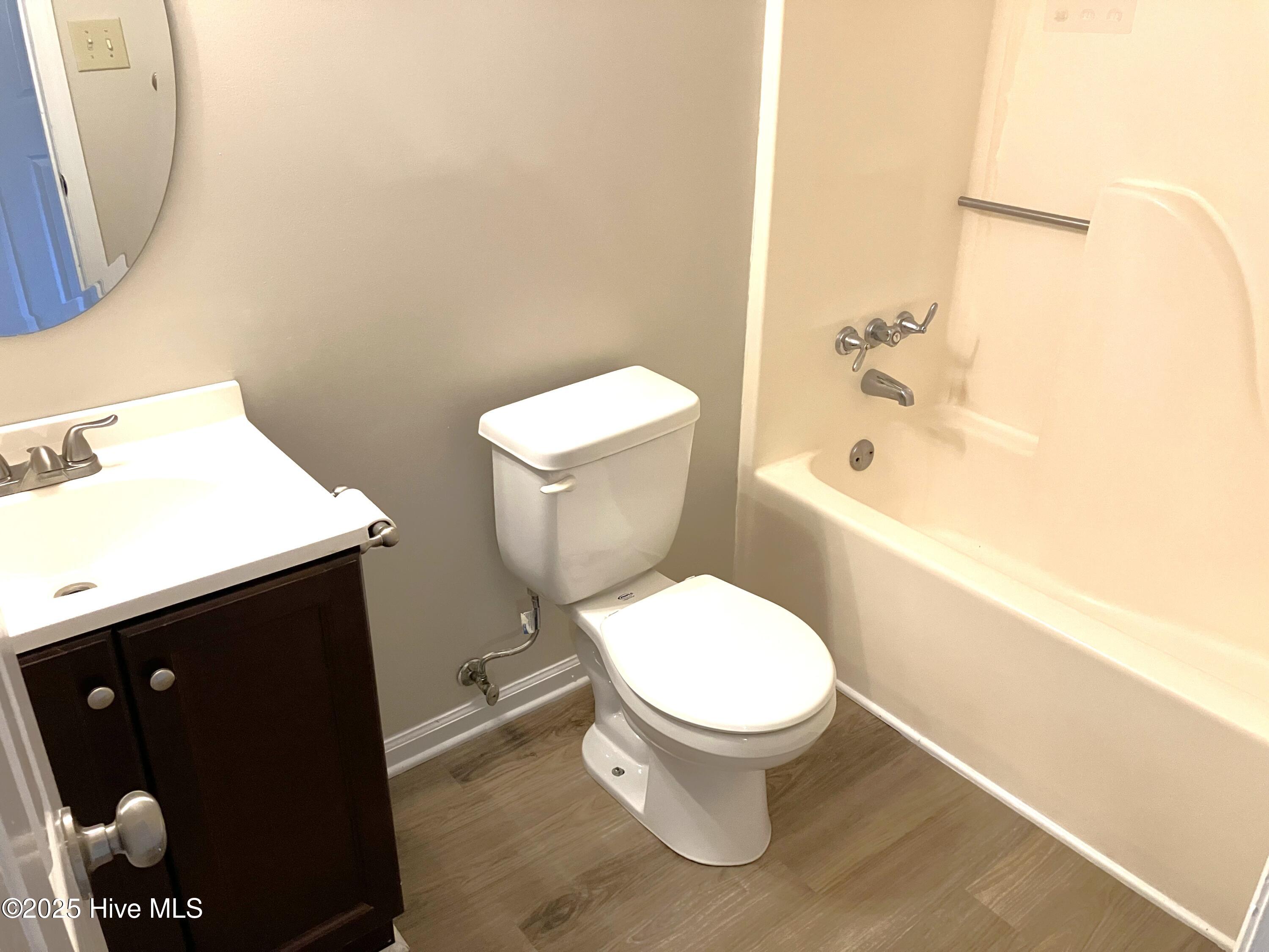 100545920 | Photo 26