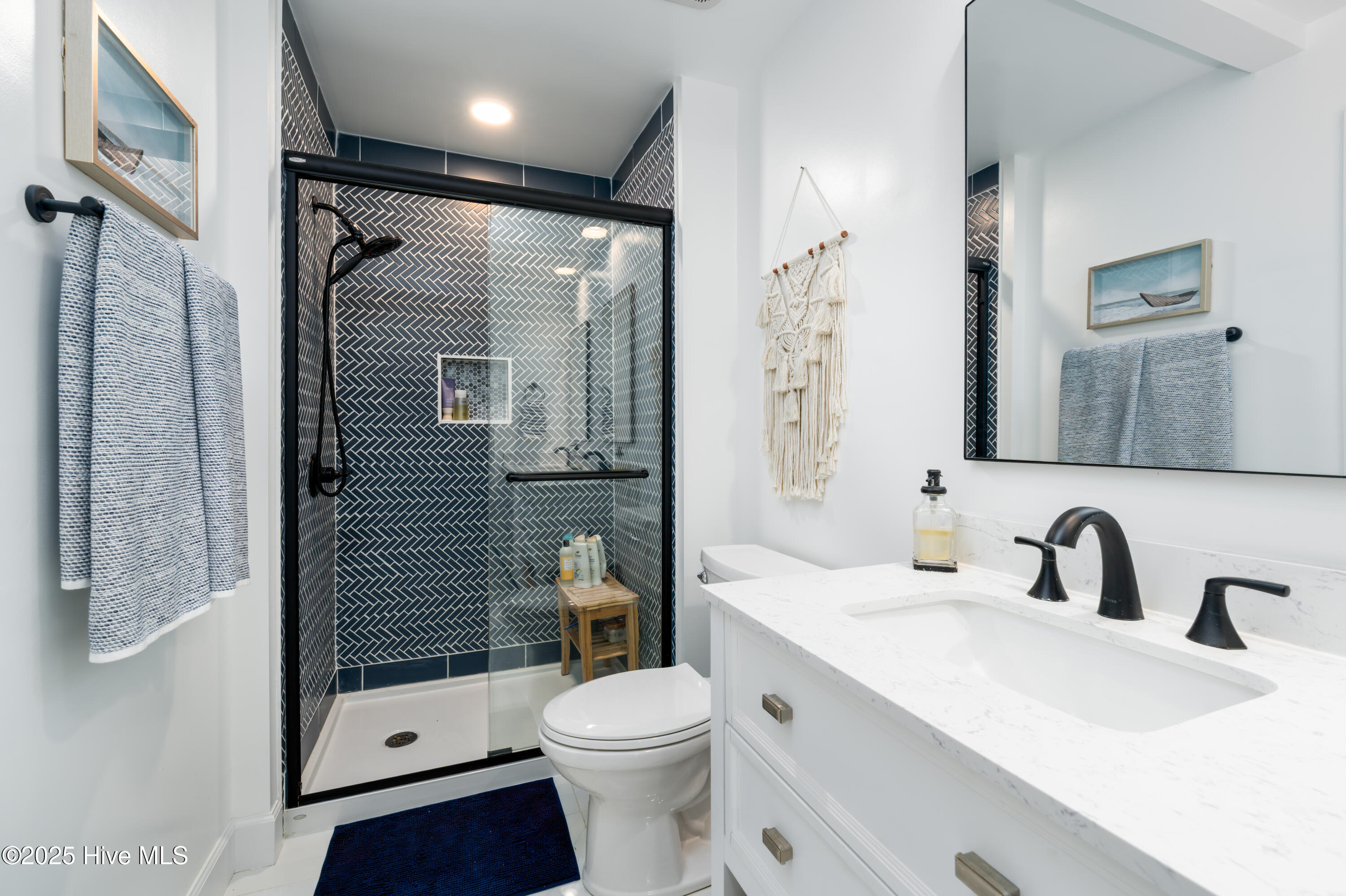 100544767 | Photo 37