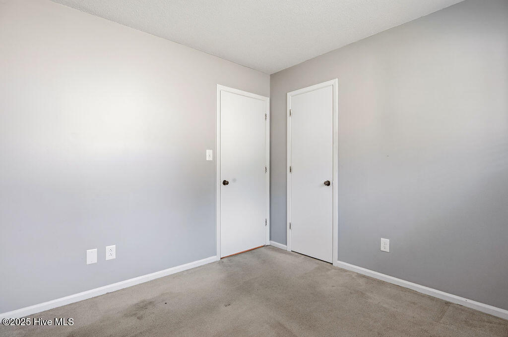 100538404 | Photo 34