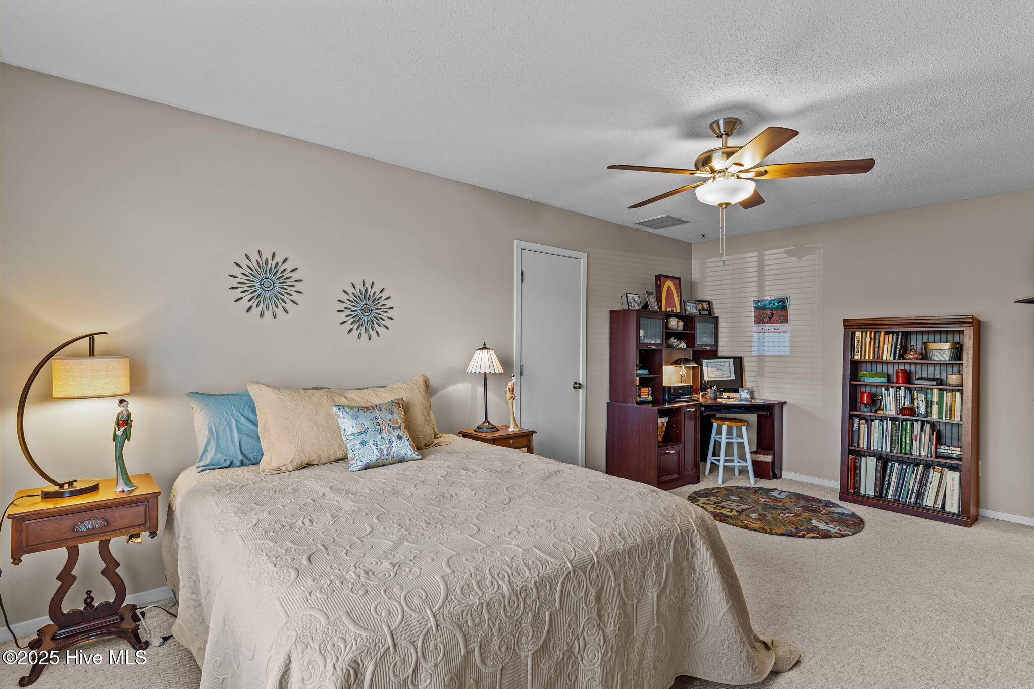 100545533 | Photo 27