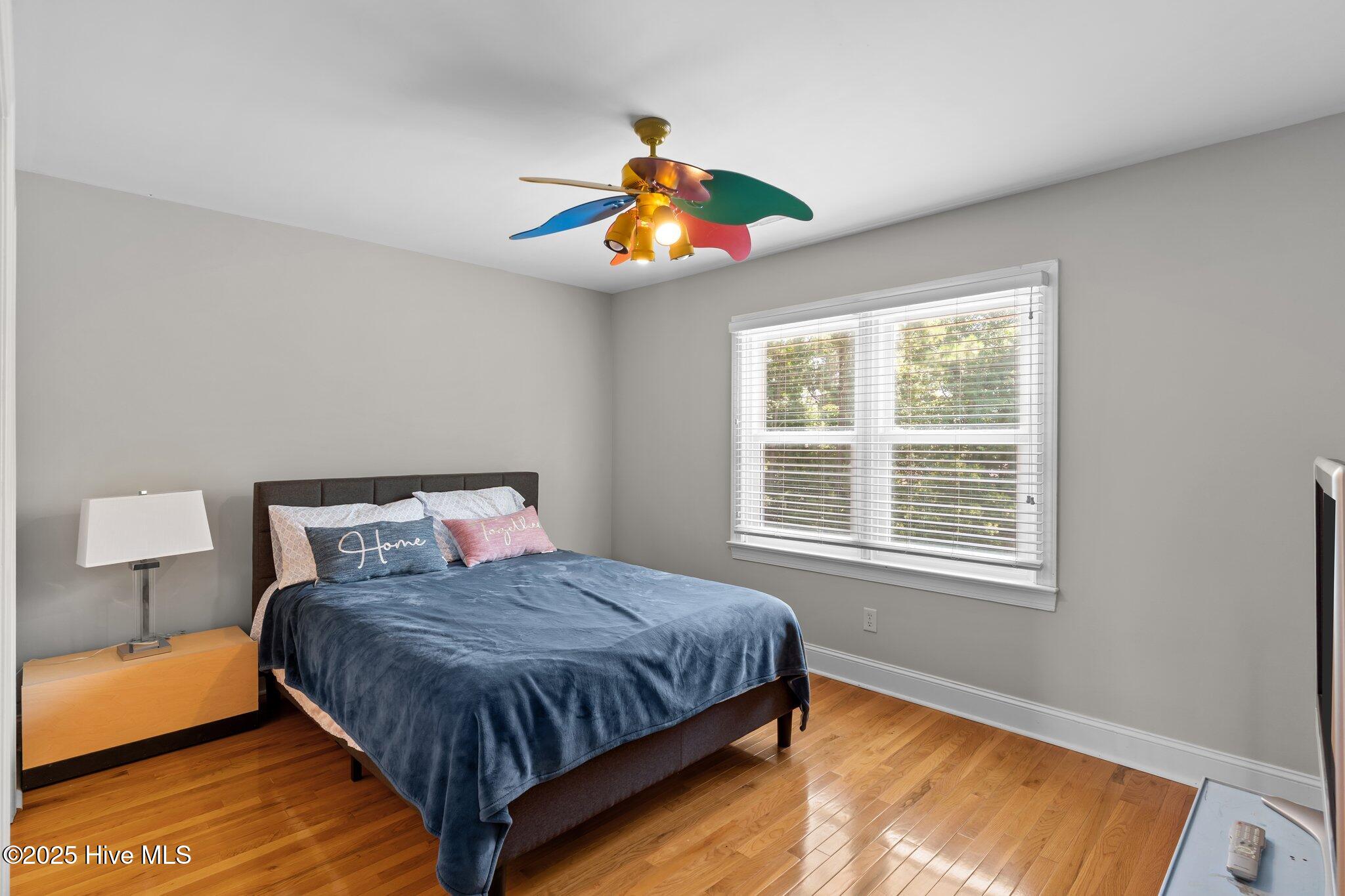 100549329 | Photo 39